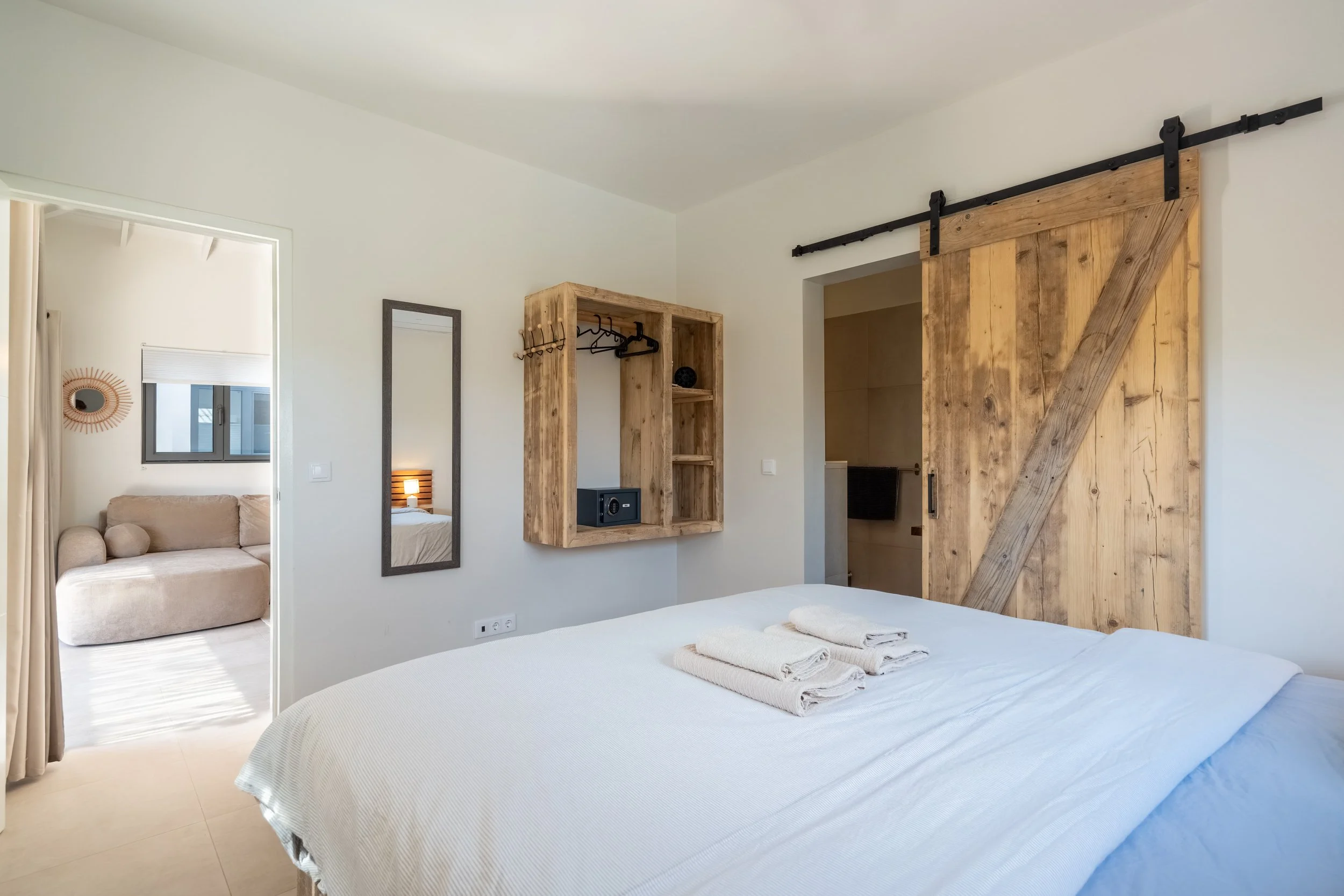 SV_Emma Luxury Suites_Suite 3-10.jpg