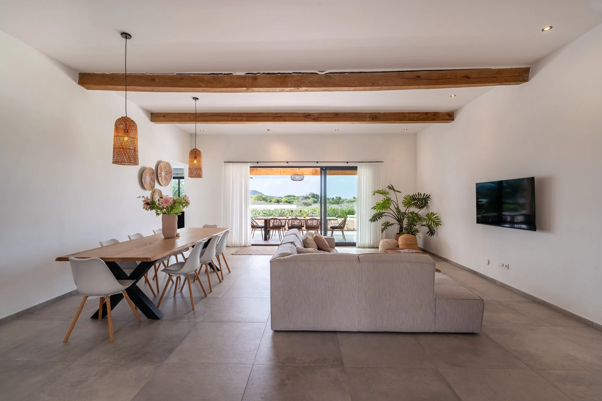 SV_Sotheby's_LXRY Villa 11_Woonkamer-1.jpg