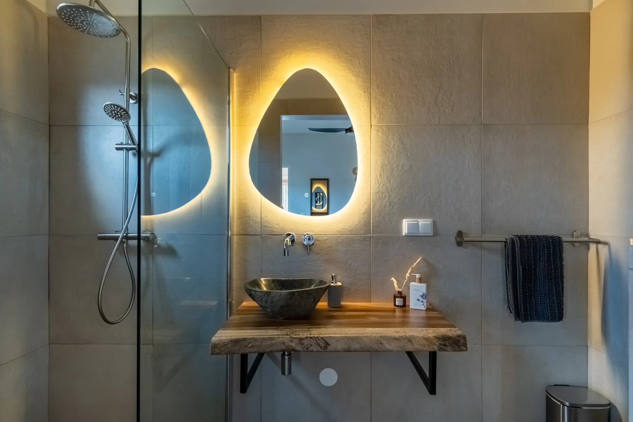 SV_Emma Luxury Suites_Suite 5-16.jpg