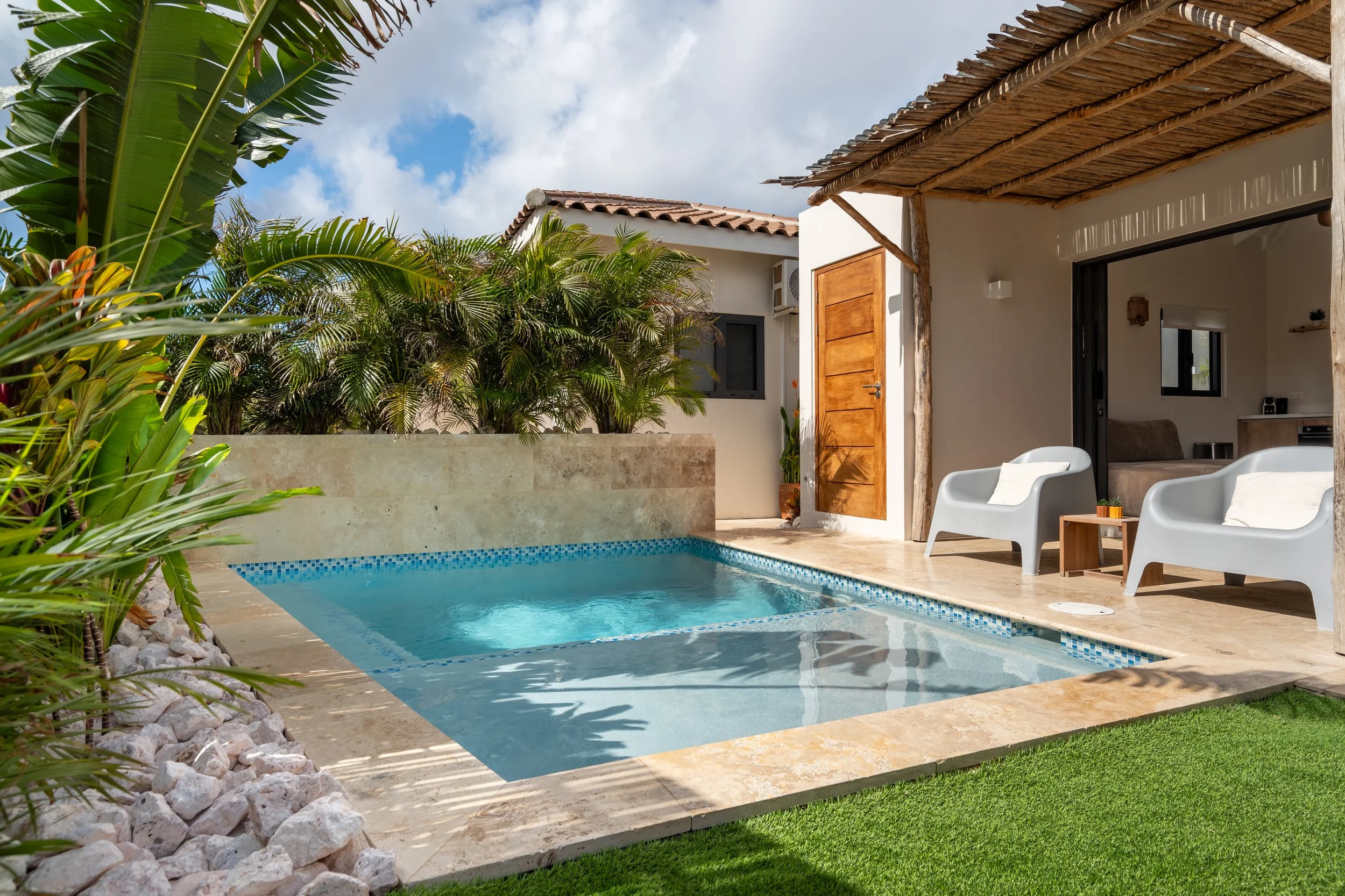 SV_Emma Luxury Suites_Suite 1-20.jpg