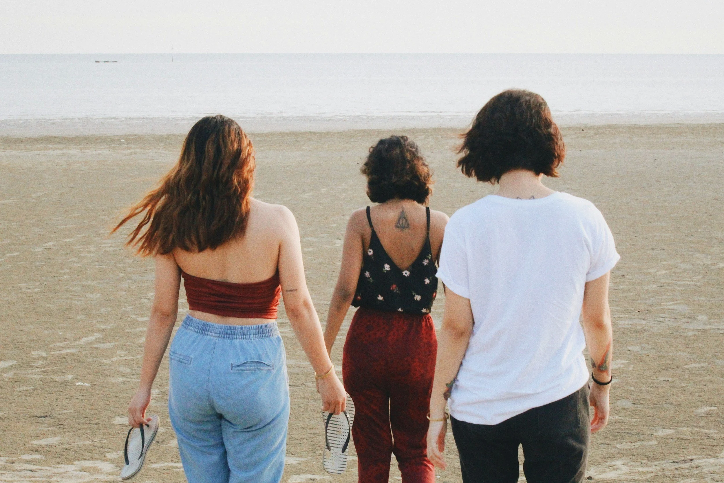 The Benefits of Cyclical Living: A Complete Guide to Working With Your Menstrual Cycle