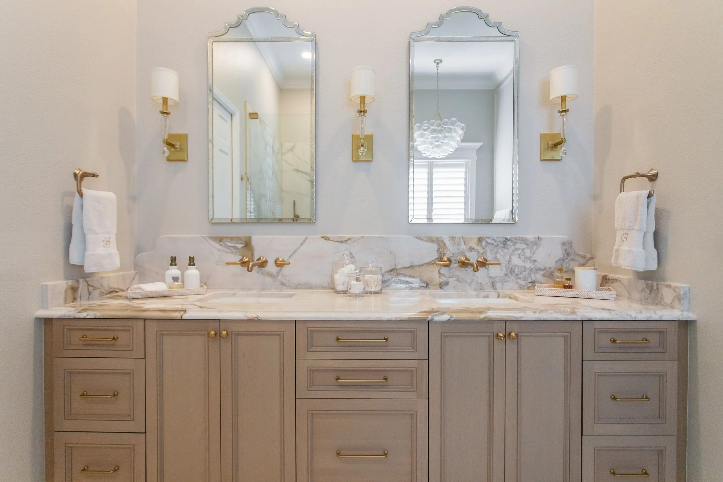 sally-barton-interiors-lithia-florida-timeless-bathroom.jpg