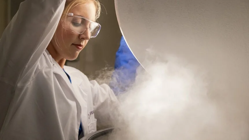Where Are Frozen Eggs and Embryos Stored – and How Are They Protected?