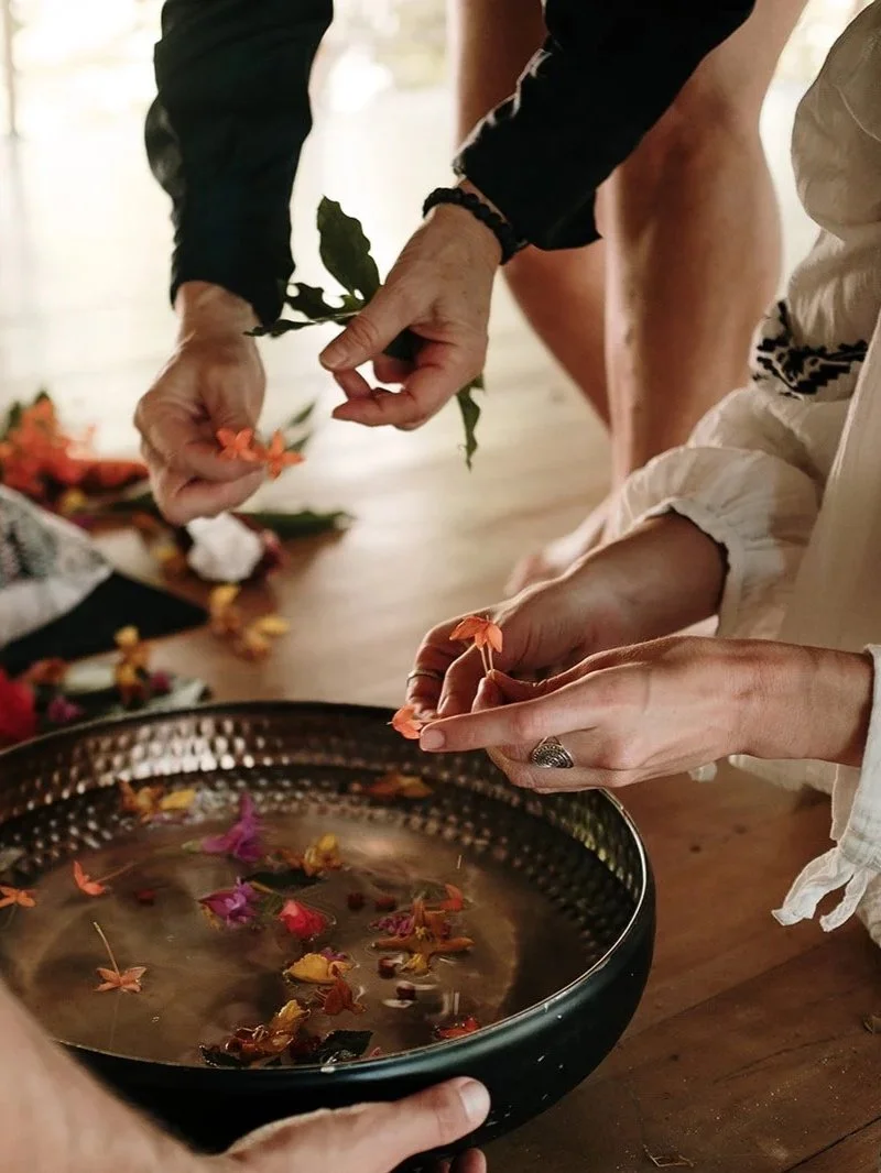 Rituel lors d'une retraite au Mexique avec Namazé Yoga