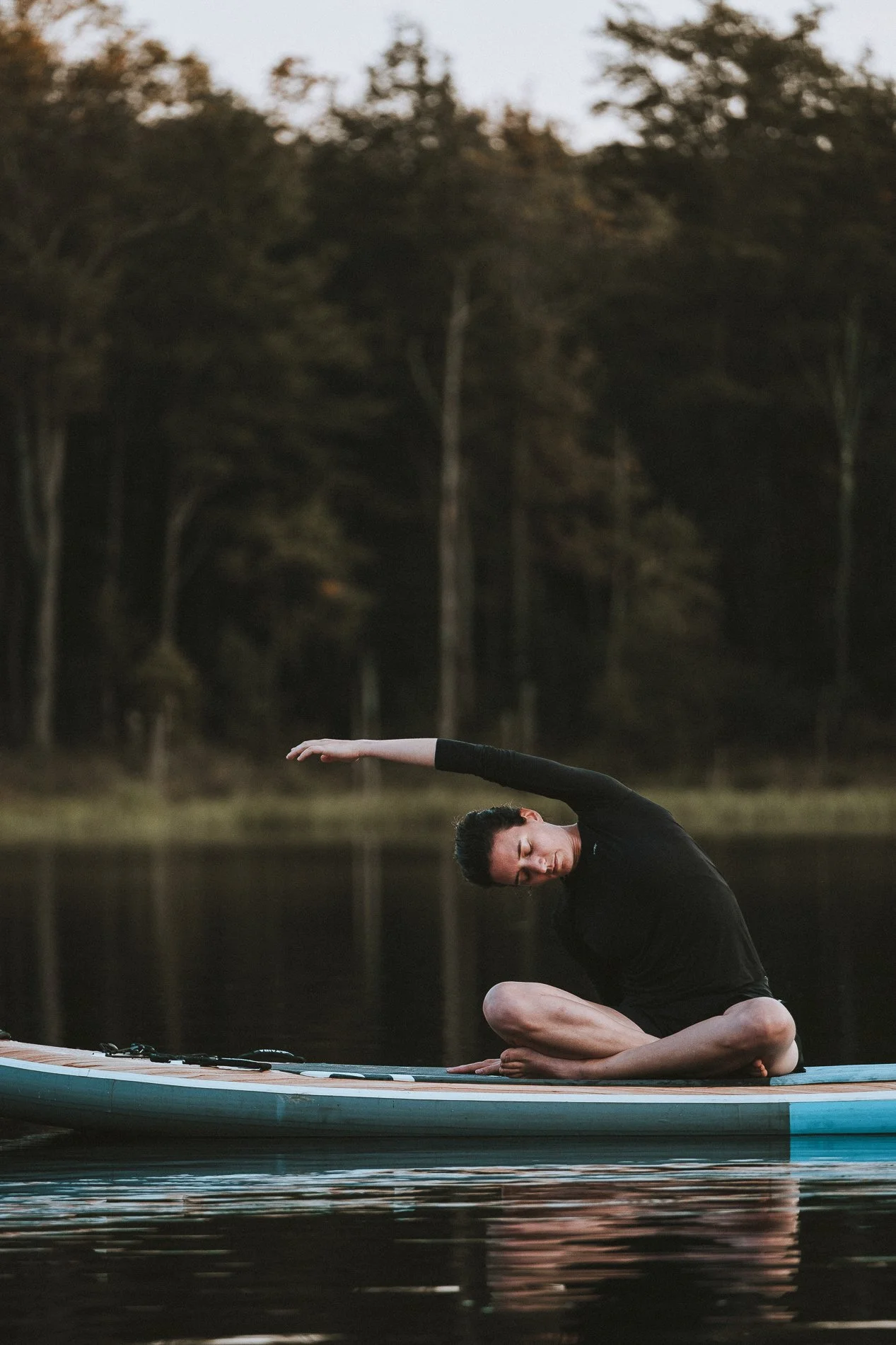 Séance de sup yoga avec Jessica Laliberté au Lao Cabines
