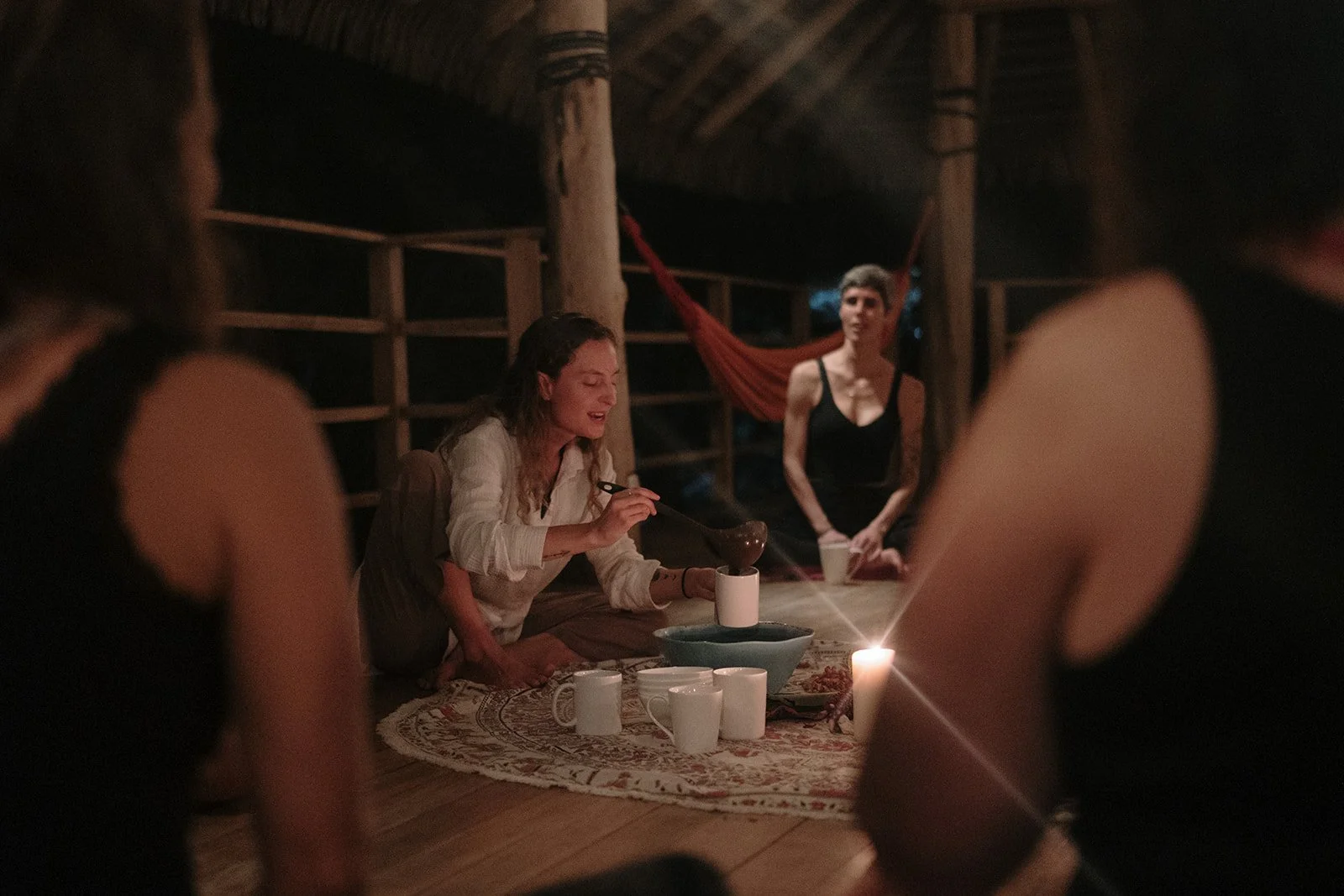 Cérémonie cacao lors d'une retraite au Mexique avec Namazé Yoga