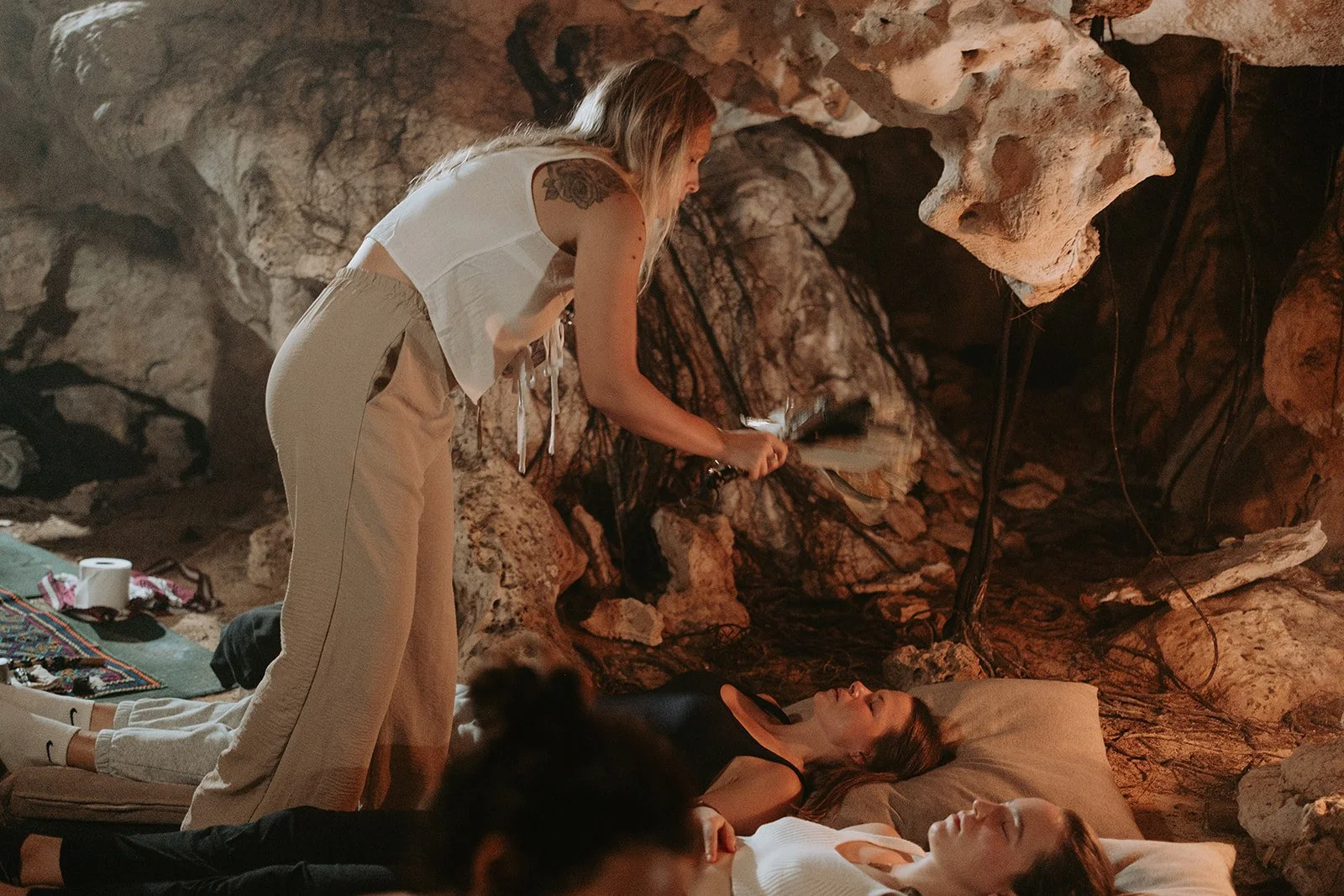 Retraite Mexique_Breathwork dans la grotte-7.jpg