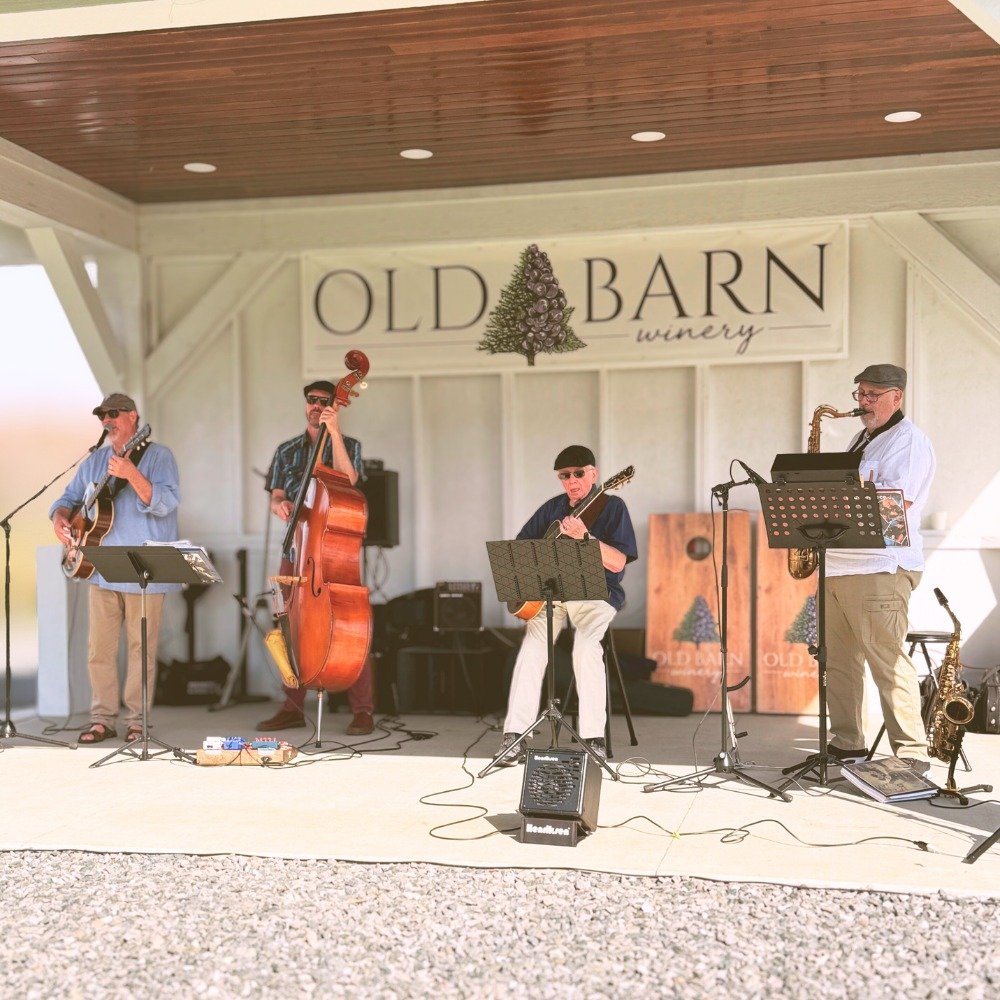 Joseph Hasty & Centerpiece