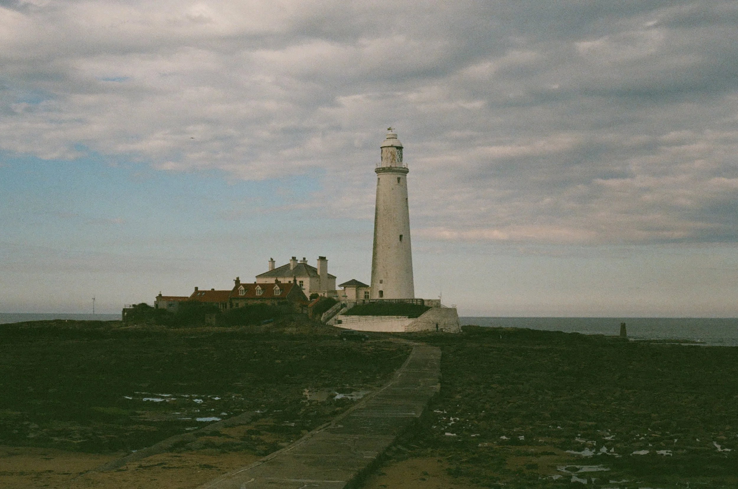 0037_0.jpg