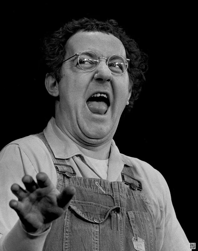 COLUCHE 2.jpg