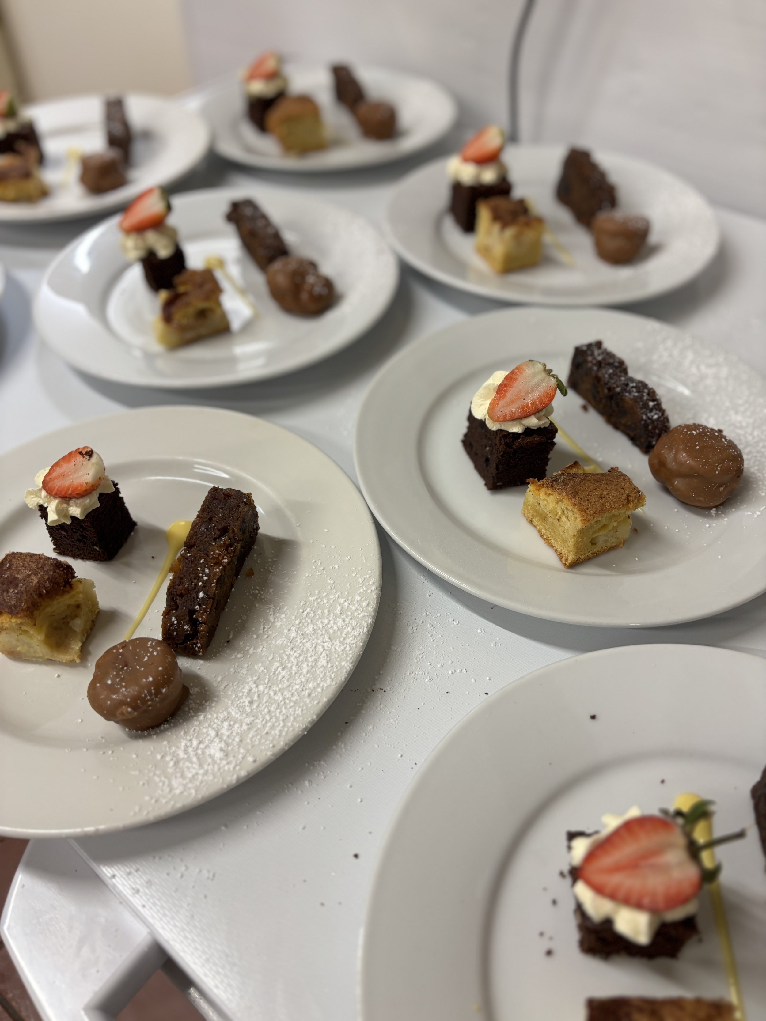 Christmas 2025 - Dessert Assiettes 