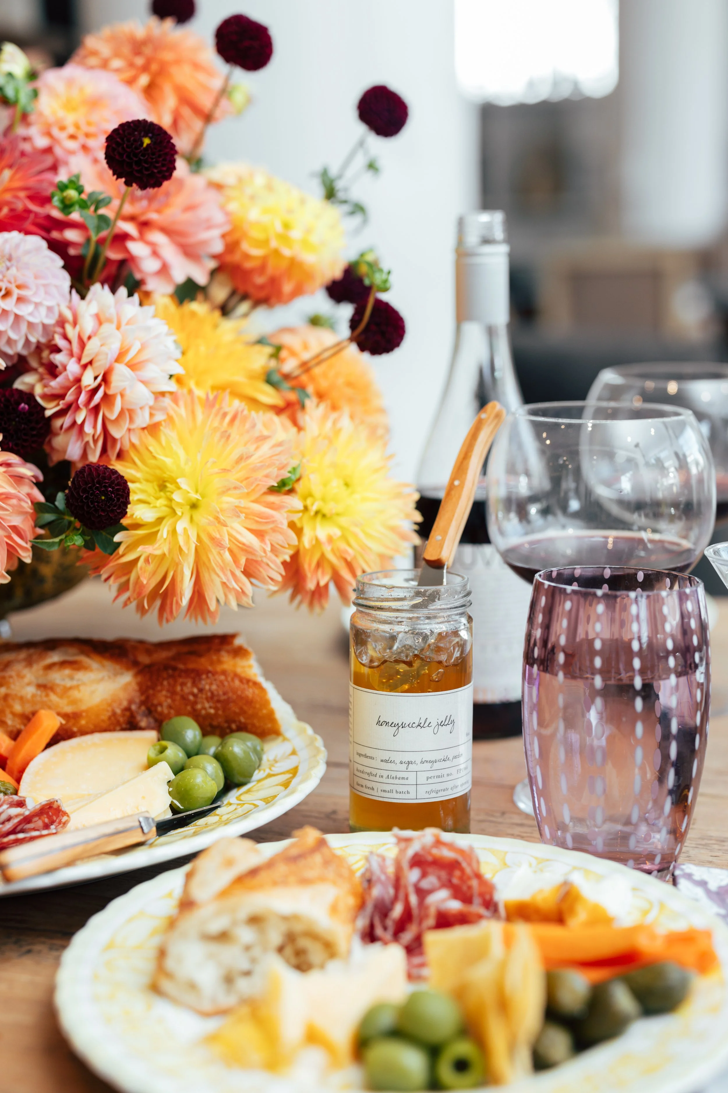 Our Gift &amp; Dining Guide