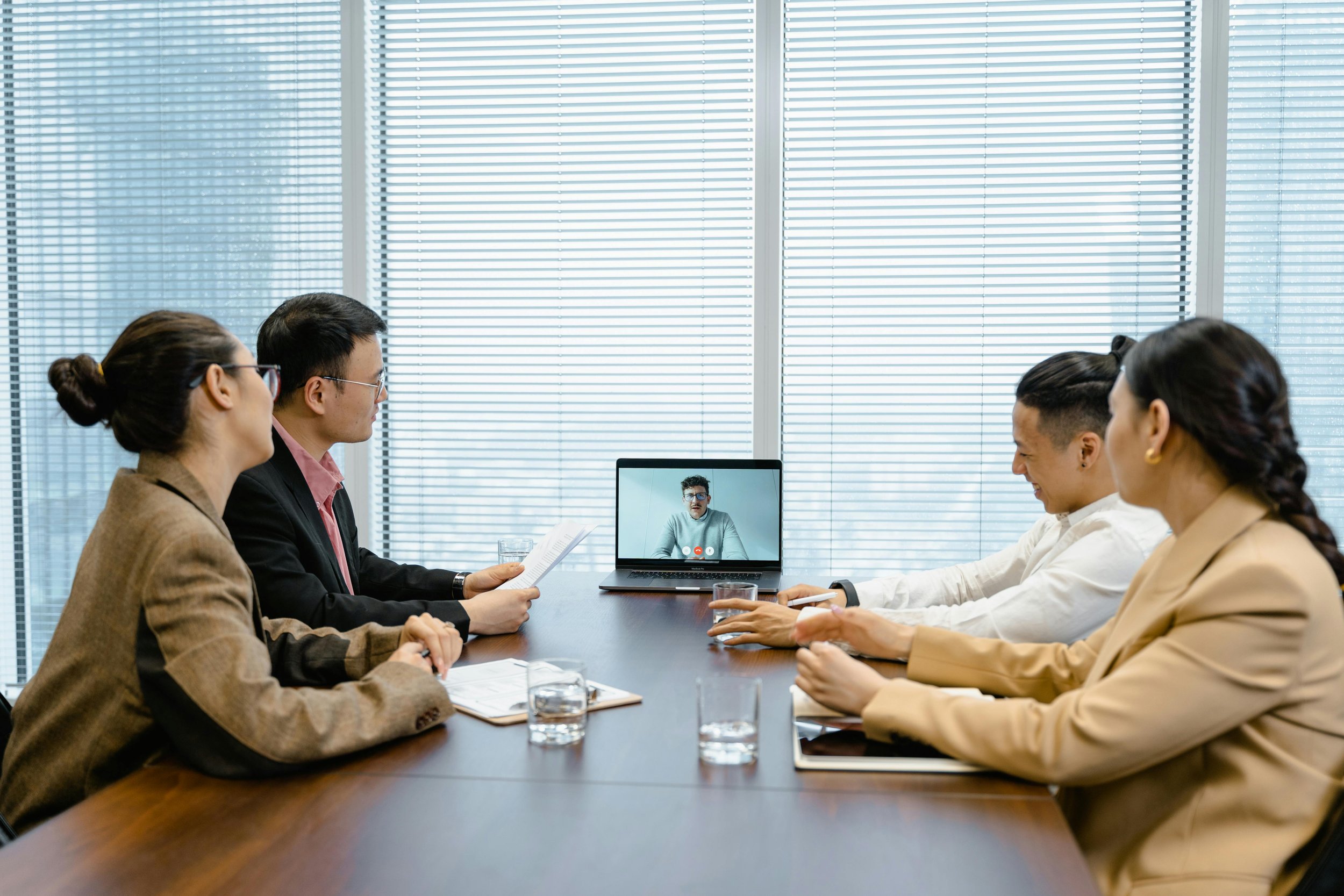 Bridging Cultural Gaps in Global Business