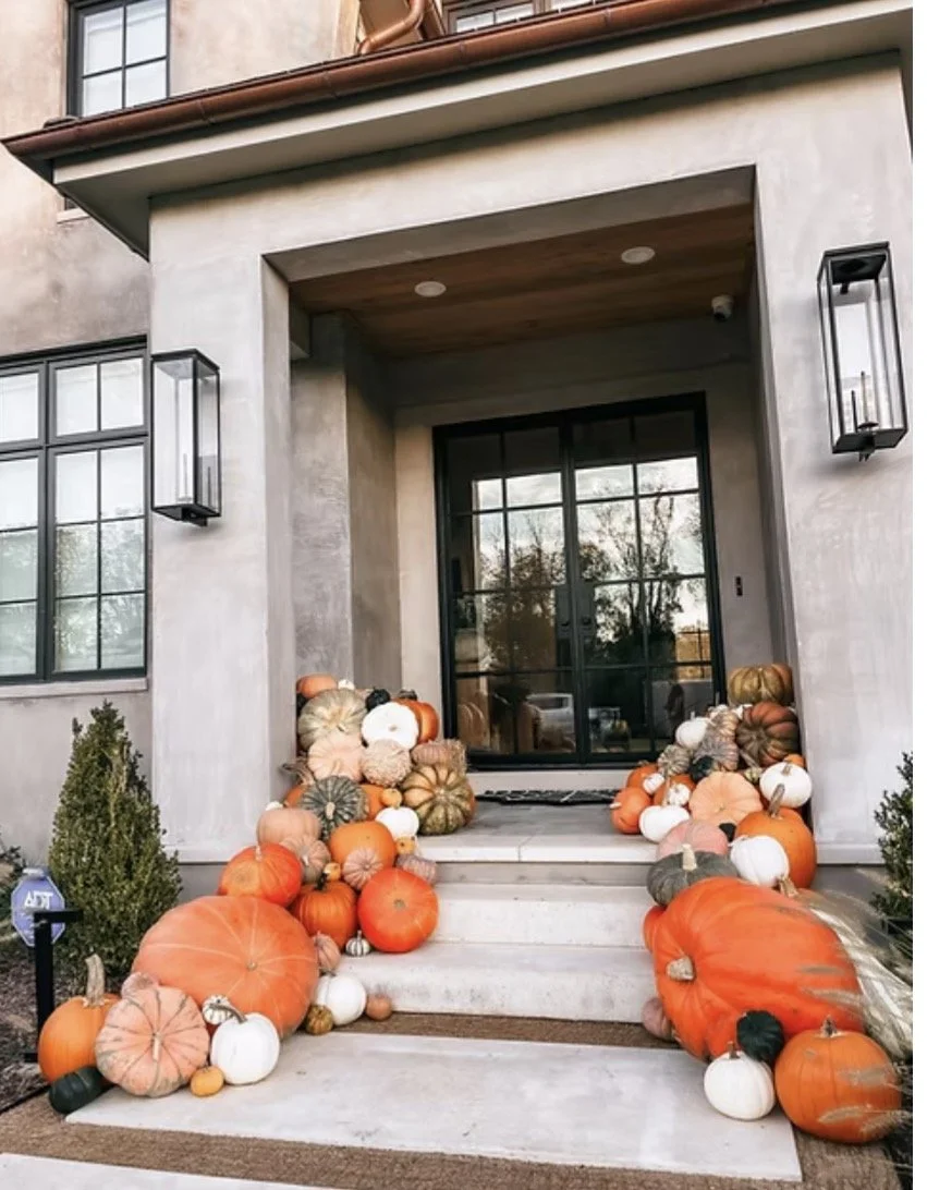 Grand Harvest Porch Collection