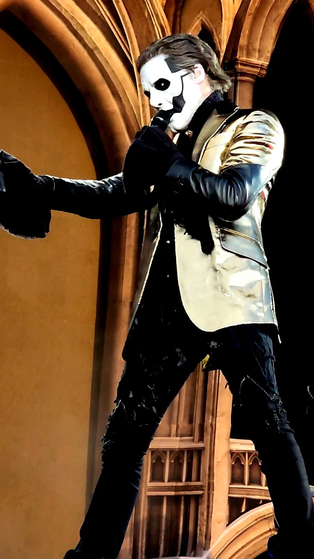 Papa Emeritus IV
Ghost