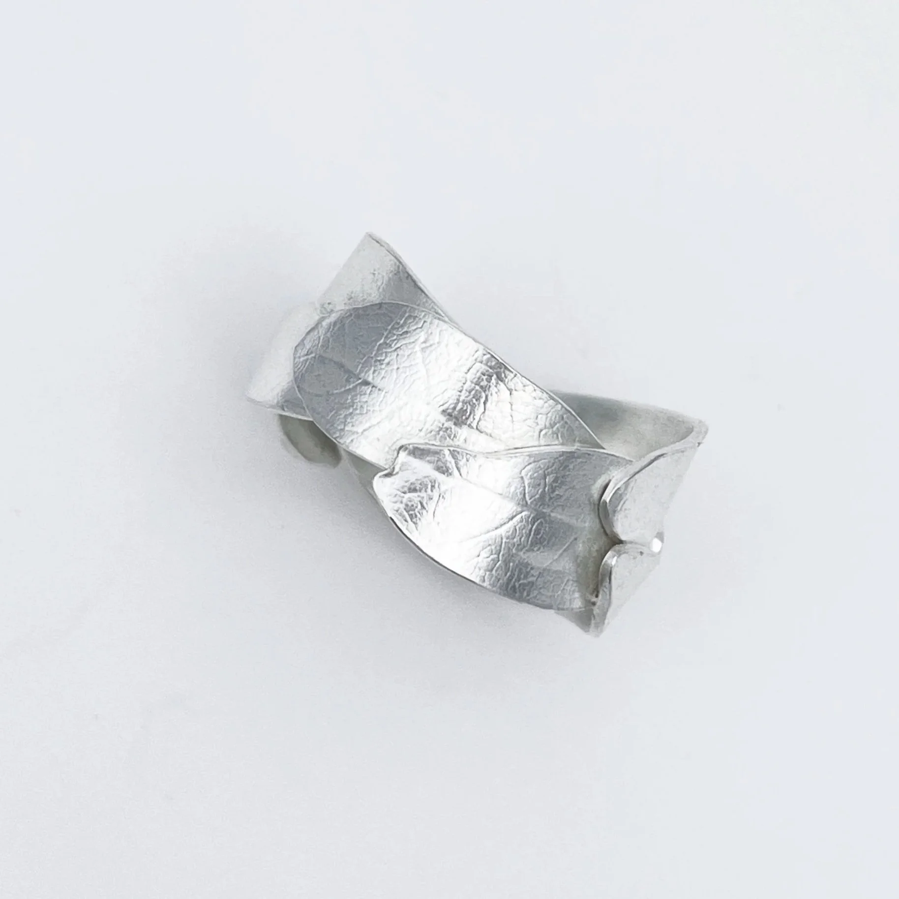 Leaves9Ring_topview.jpg