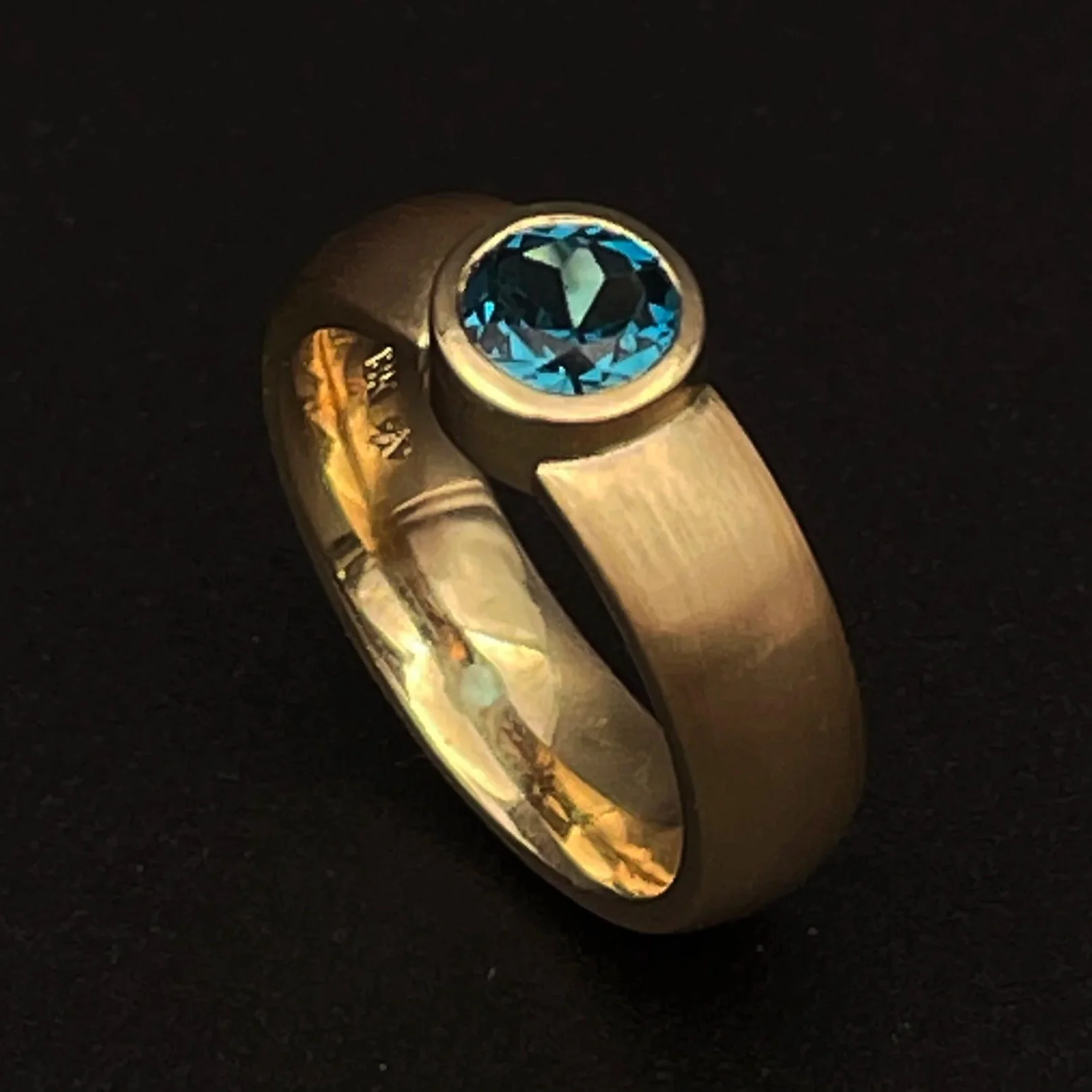 TopazRing18K_closeup.jpg