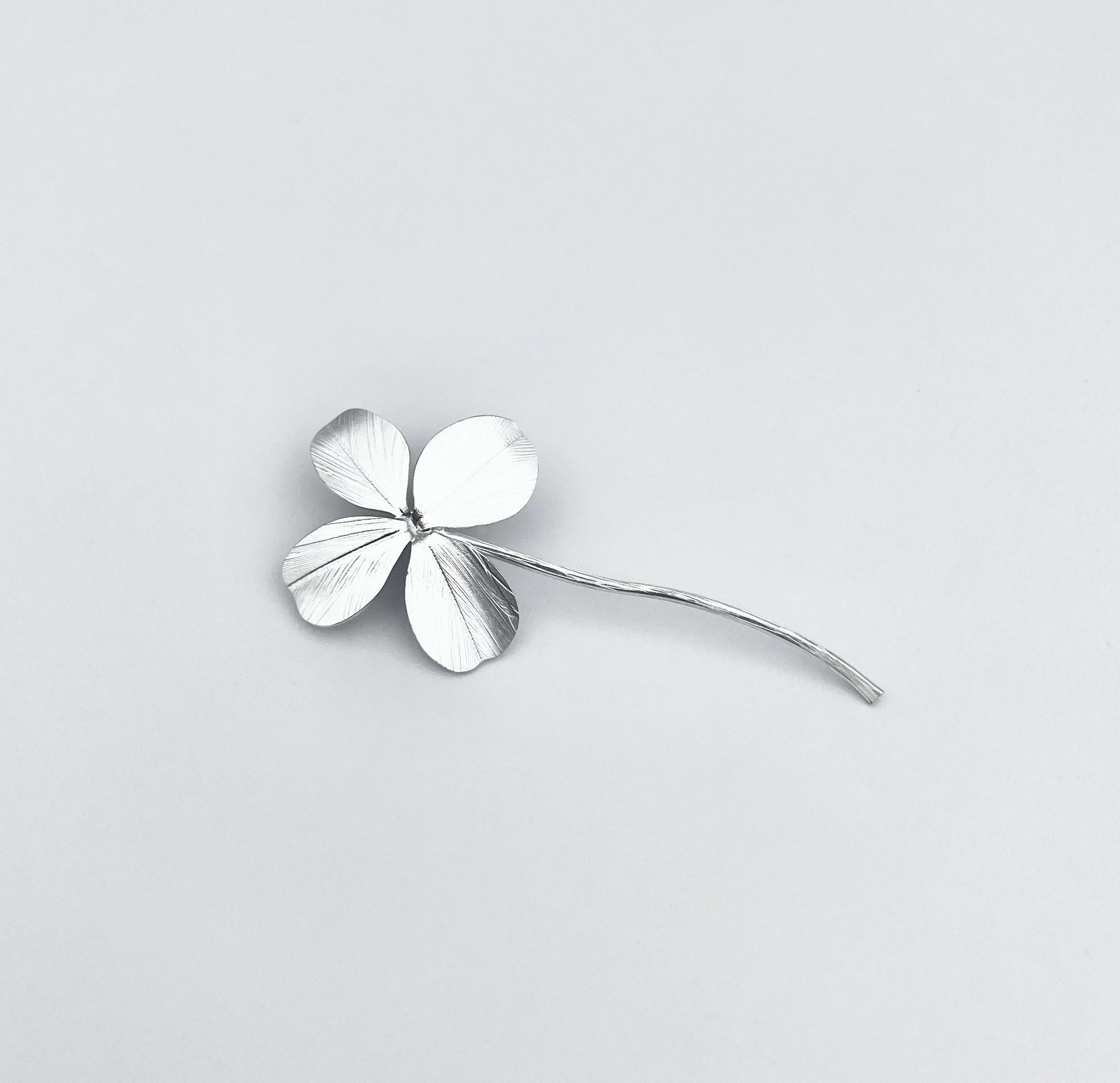 Stemmed Clover Pin