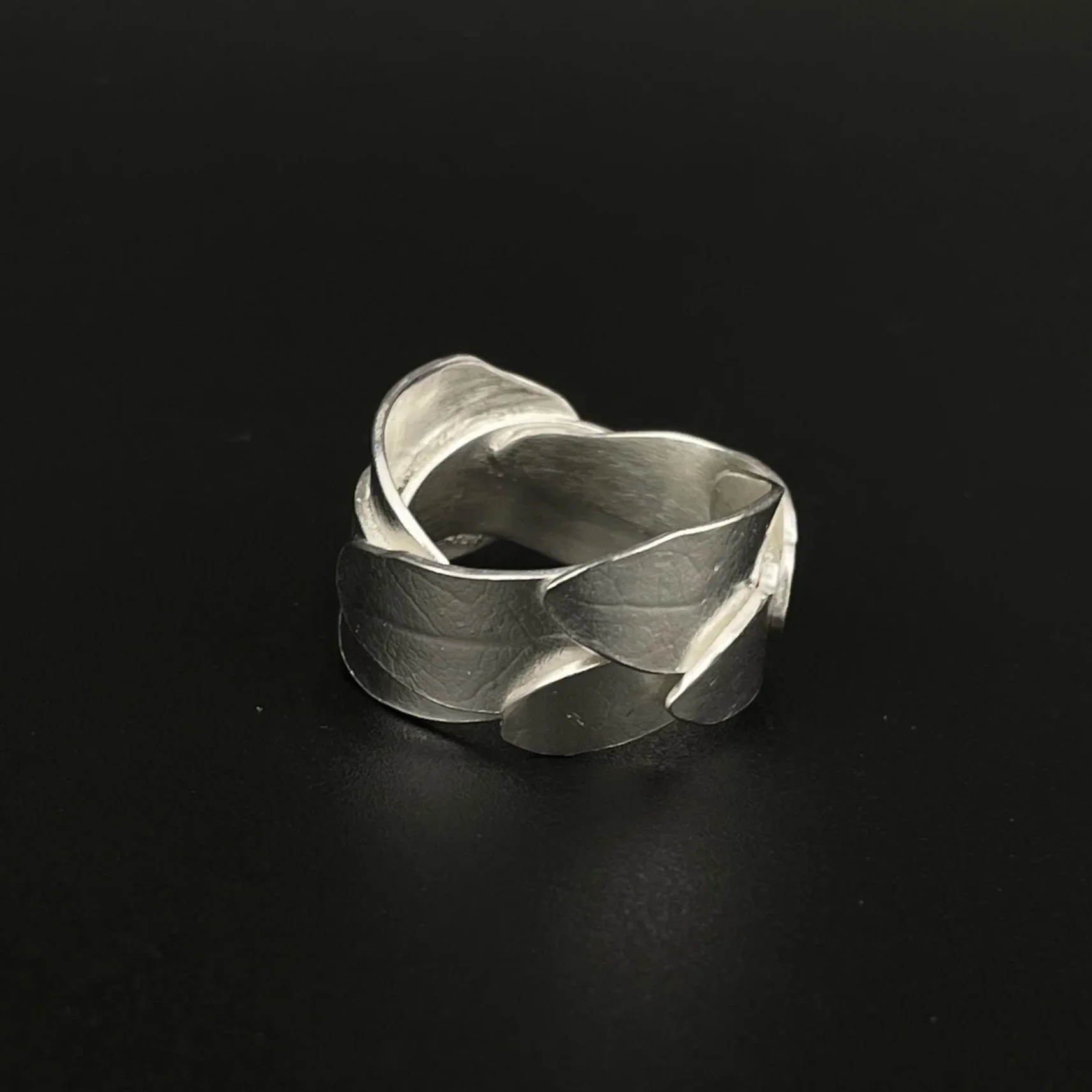 Leaves9Ring_layingBlack.jpg