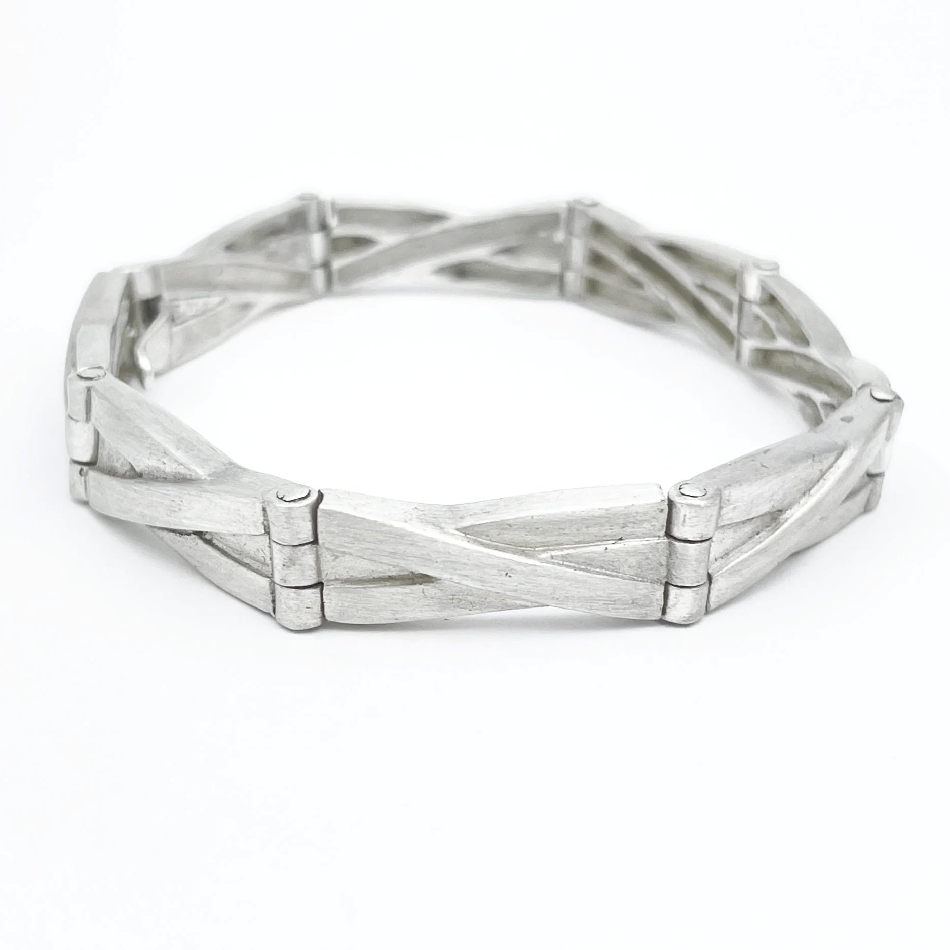 Threeband8PBracelet_laying.jpg