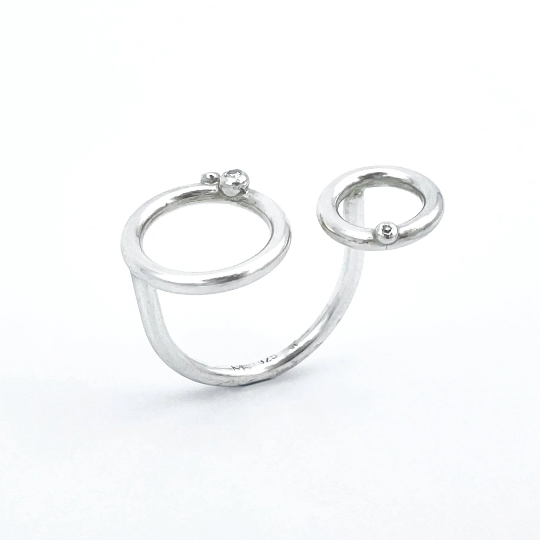 MerakiSS2Circles3Diamonds_upright.jpg