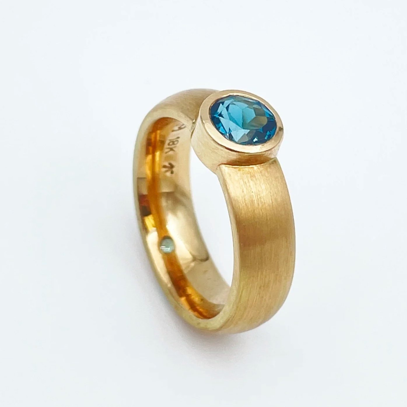 TopazRing18K_side.jpg