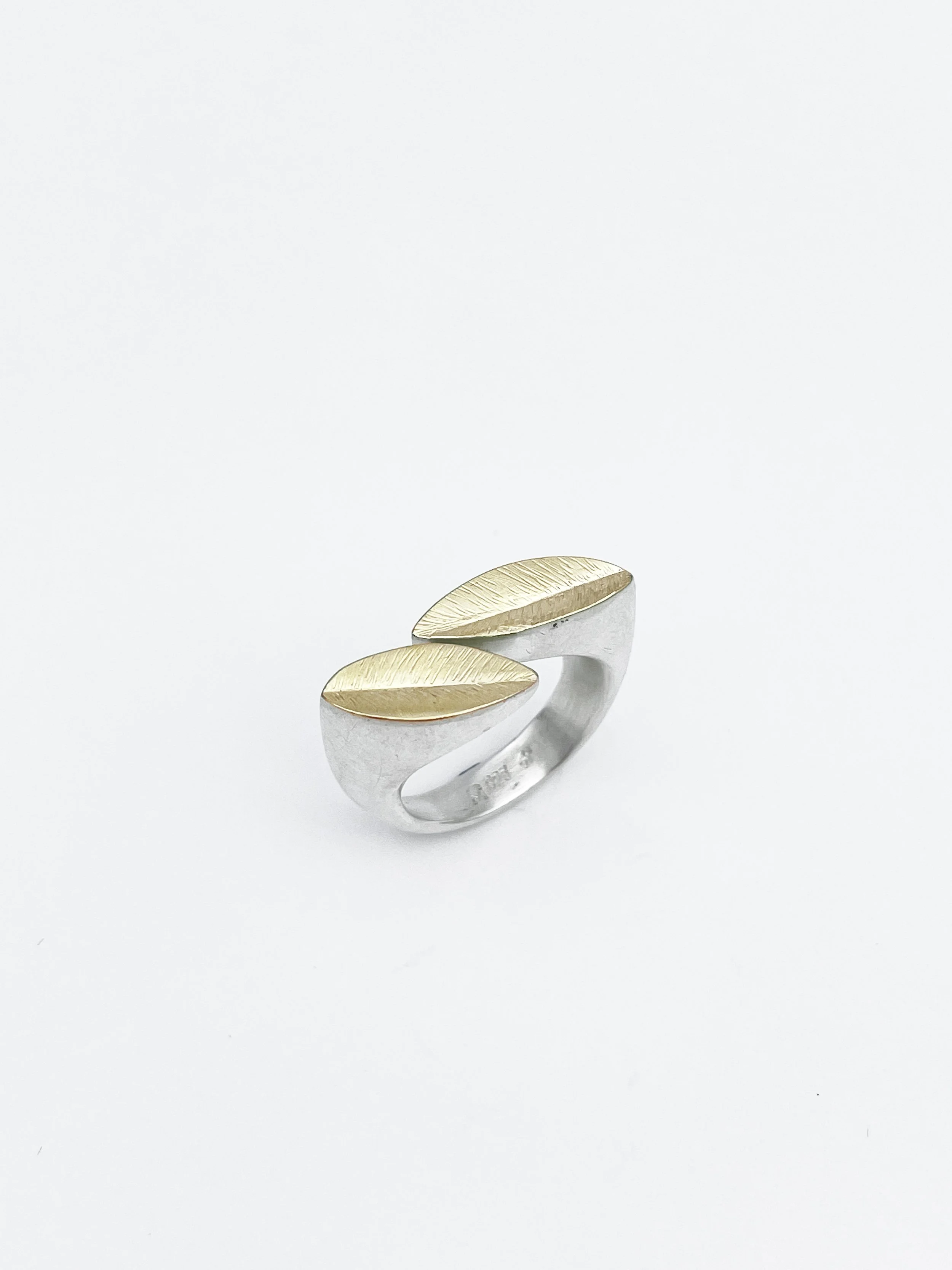 Gold Duo Leaf Signet Ring