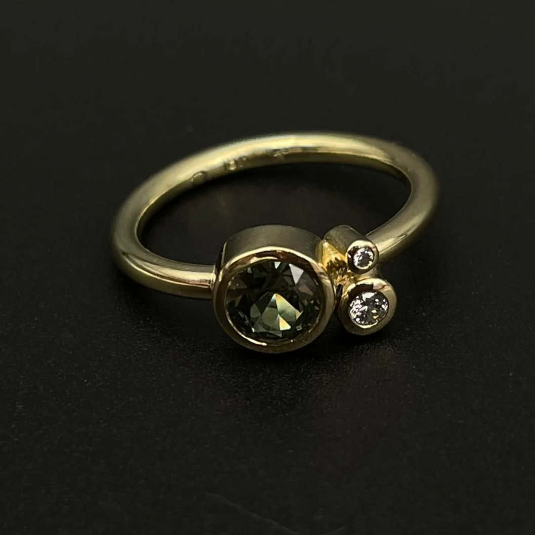 MMGreen18KTourmaline2DiamondsA.png