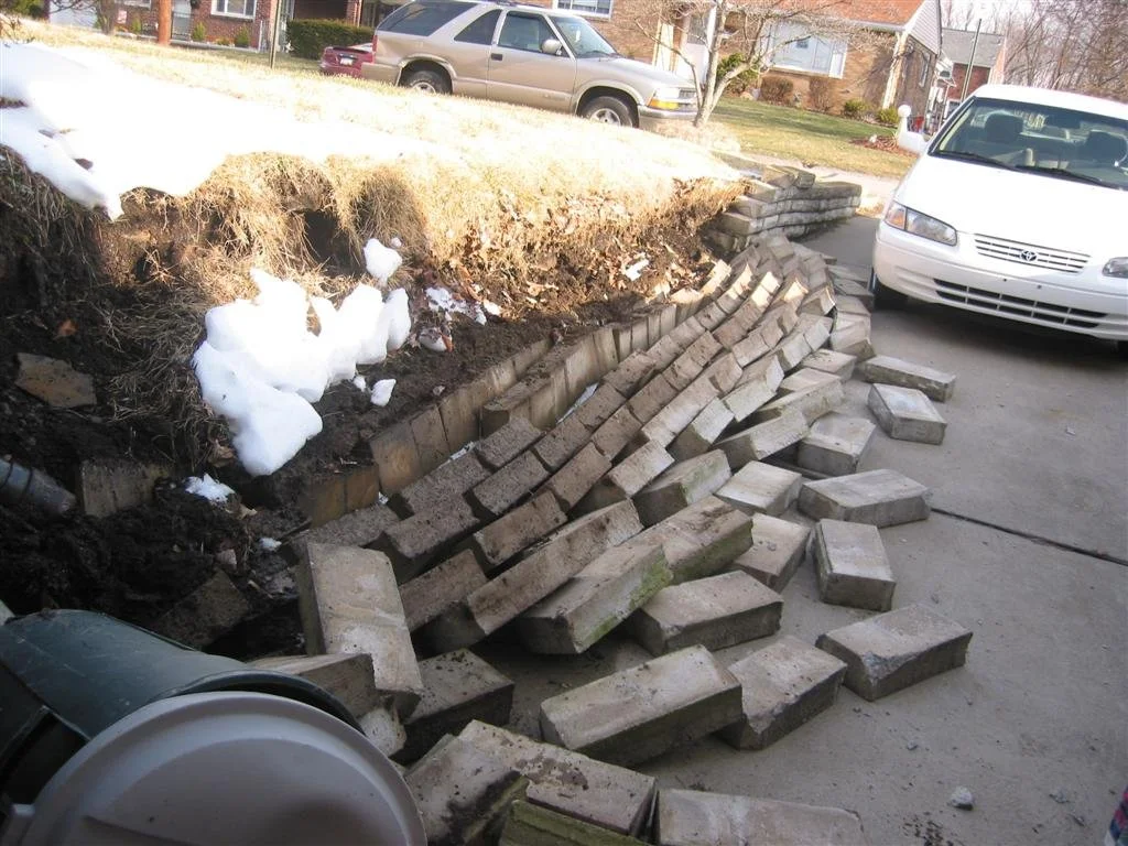 Retaining Wall 2.jpg