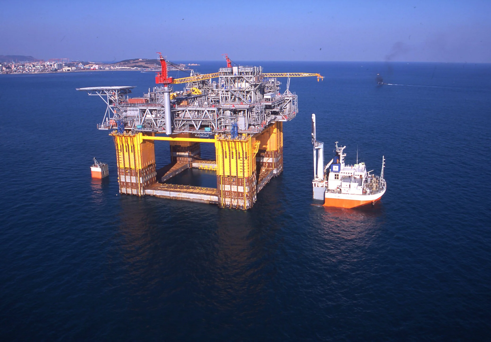 Offshore-03.jpg