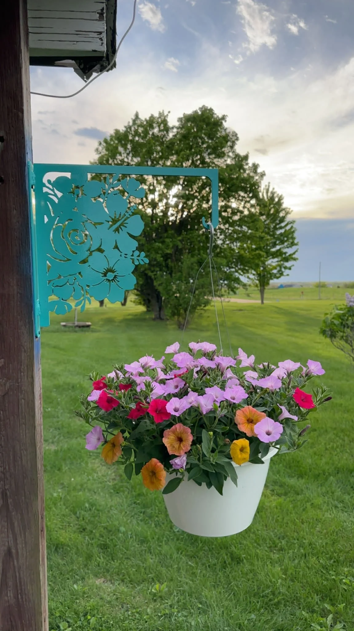 Flower Basket Hanger