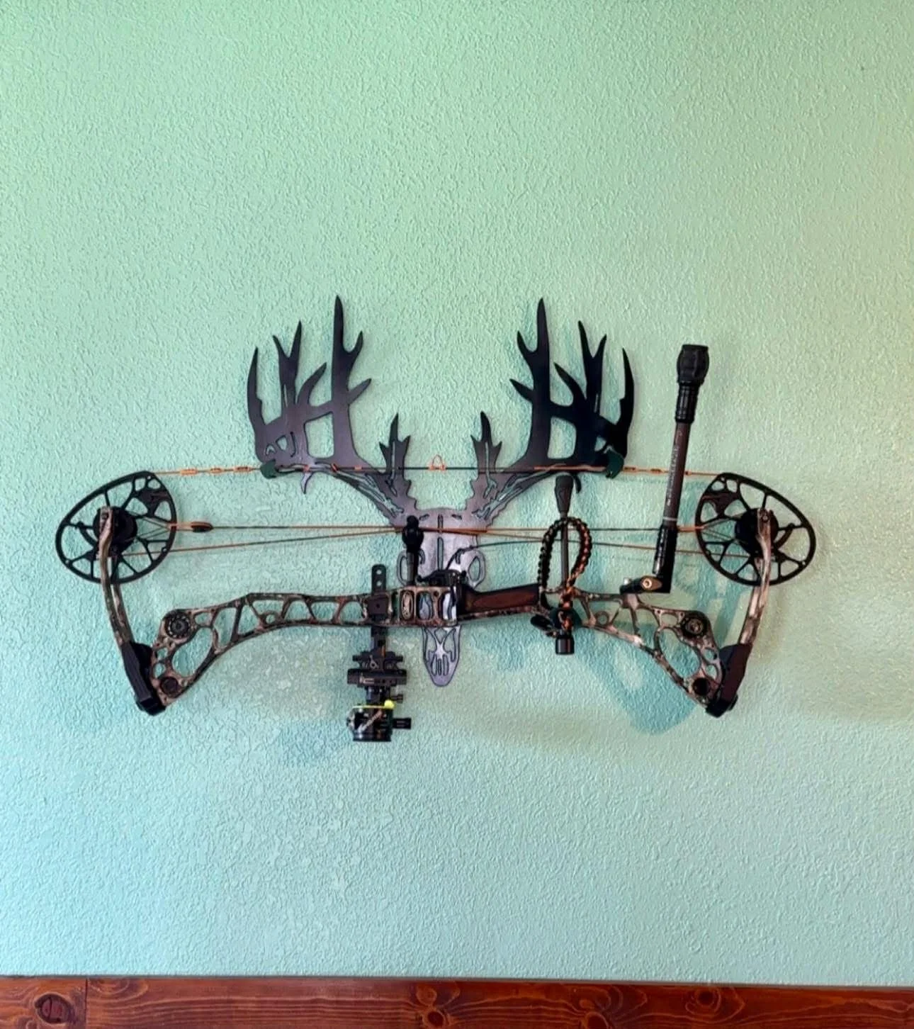 Customizable Skull Bow Hanger