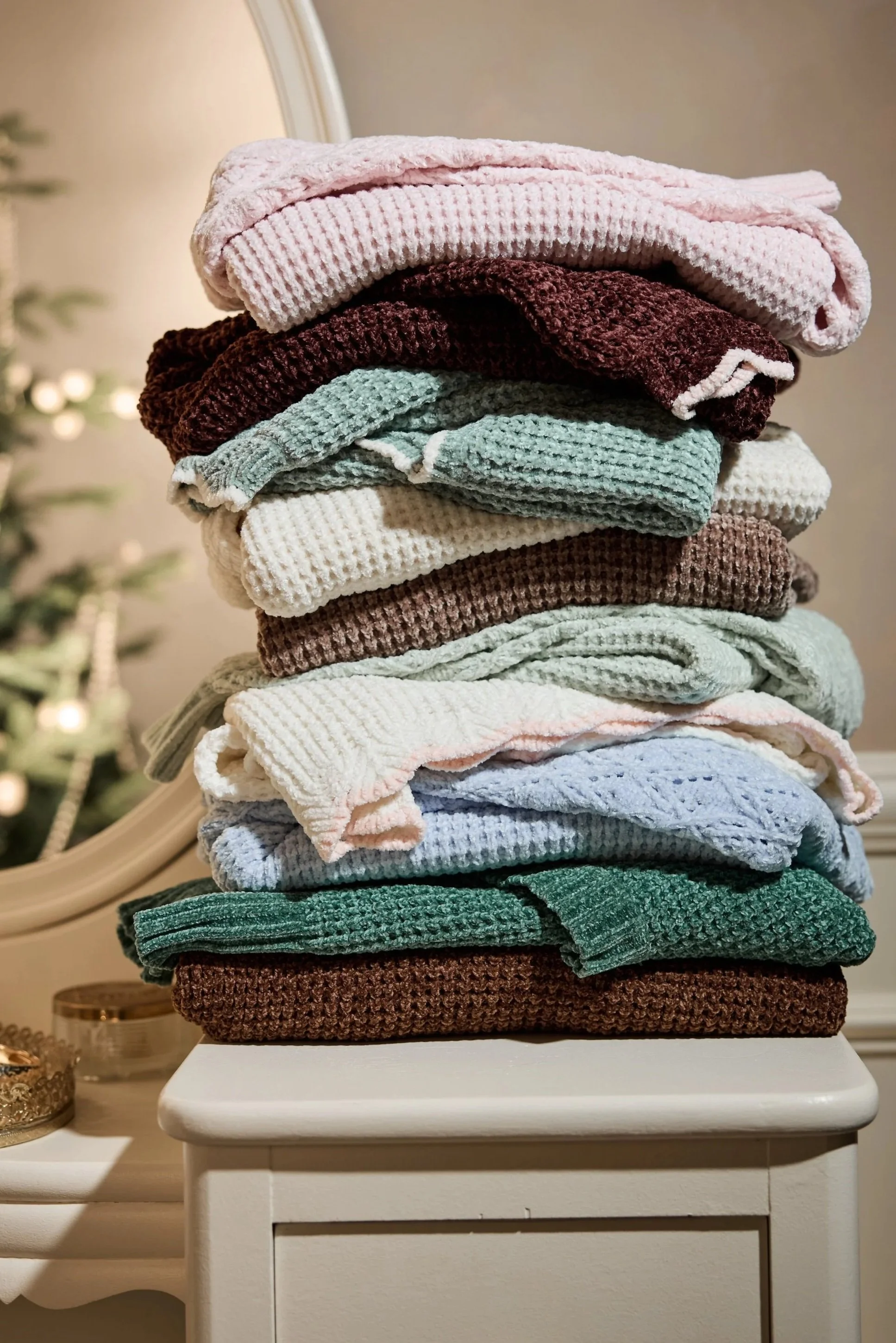 SWEATERS_3_1125.jpg
