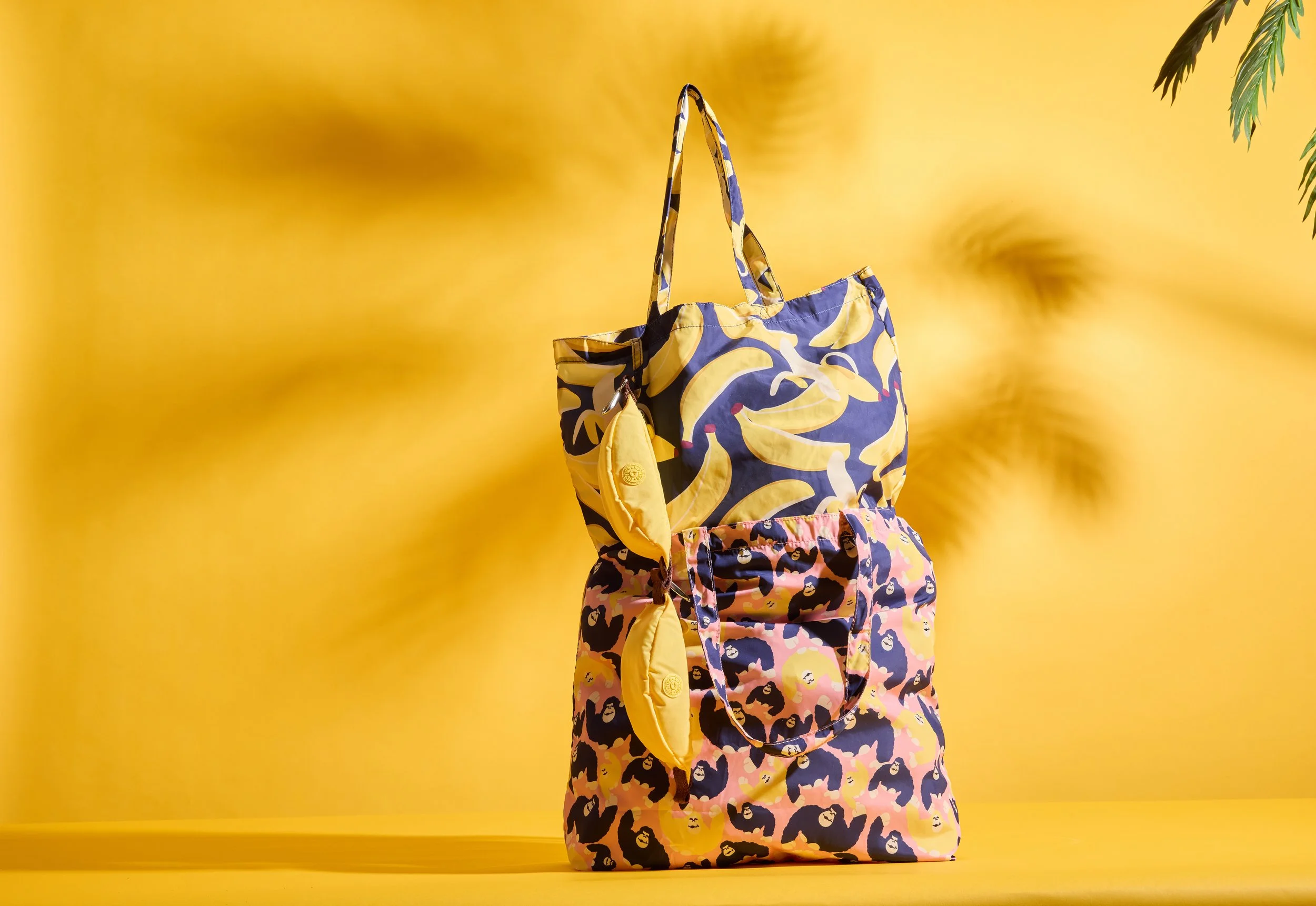 Sp26_OutletImagery_JonnyPackable_BananaBag_MonkeyBag_1 copy.jpg