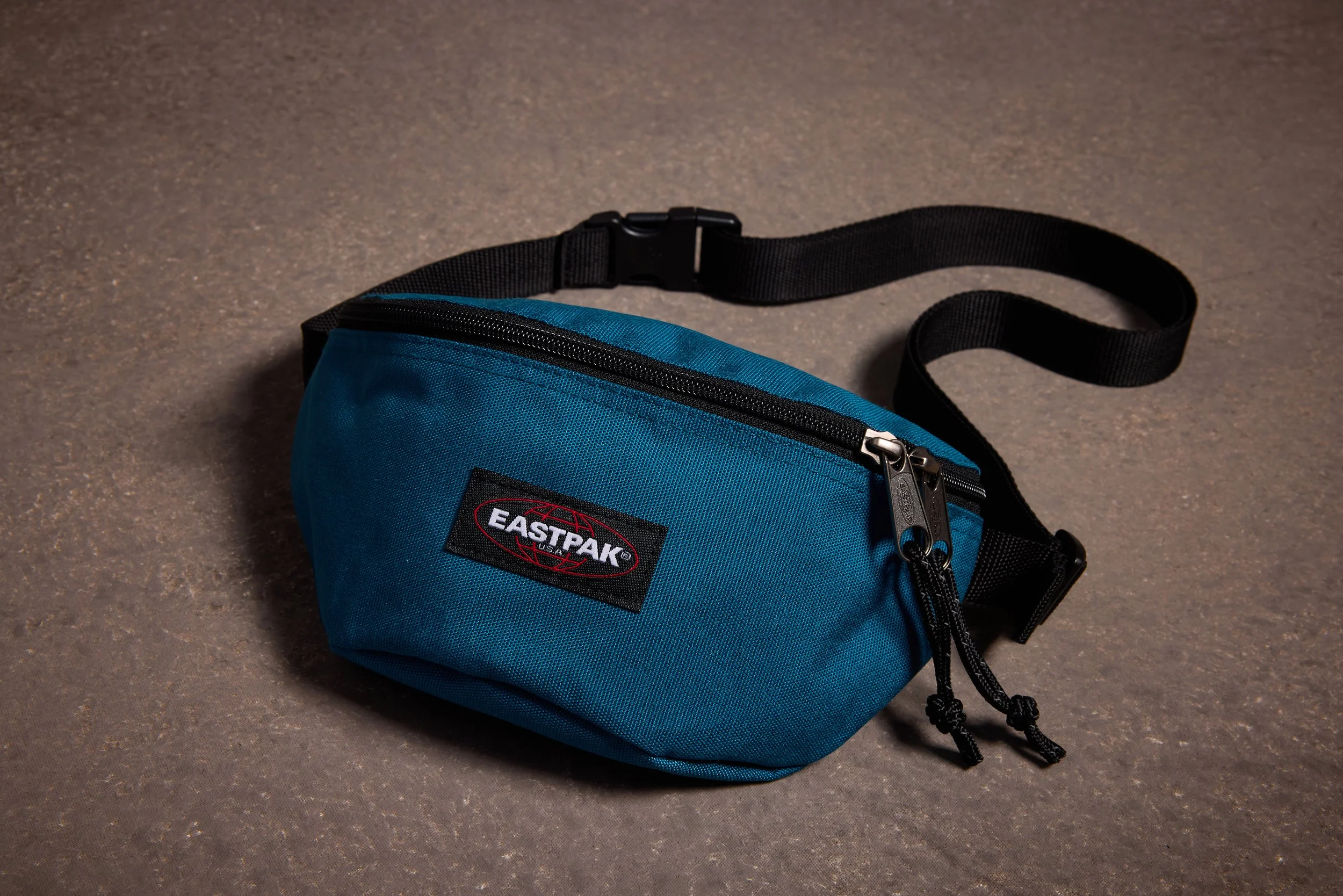 Sp26_Eastpak_Springer_JadeTeal_18.jpg