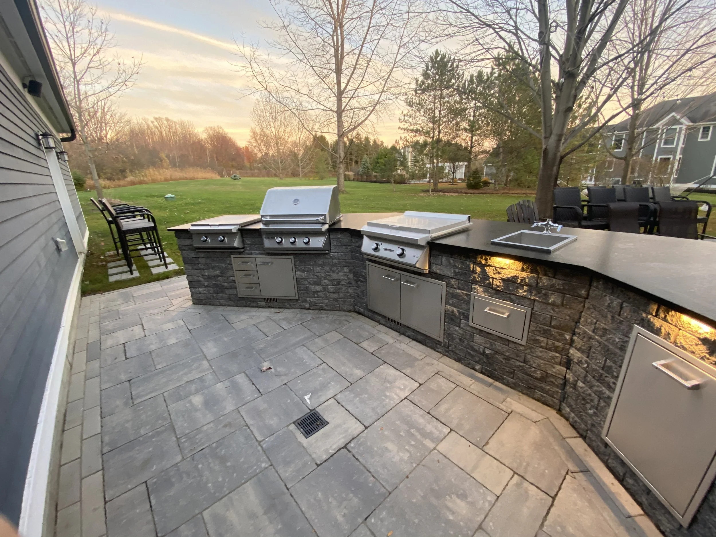 Outdoor Kitchen, Patio