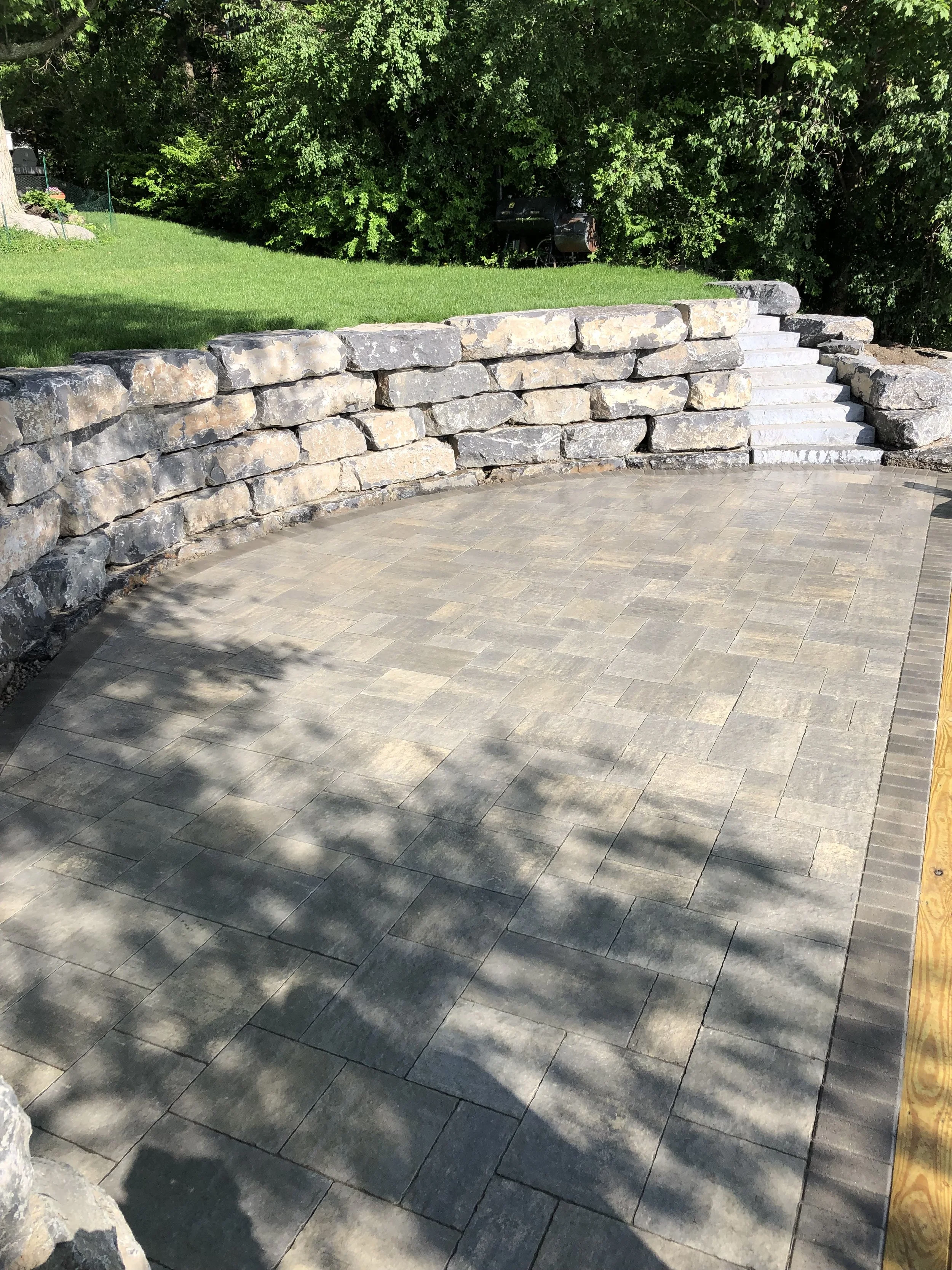 Retaining Wall/Boulder Wall