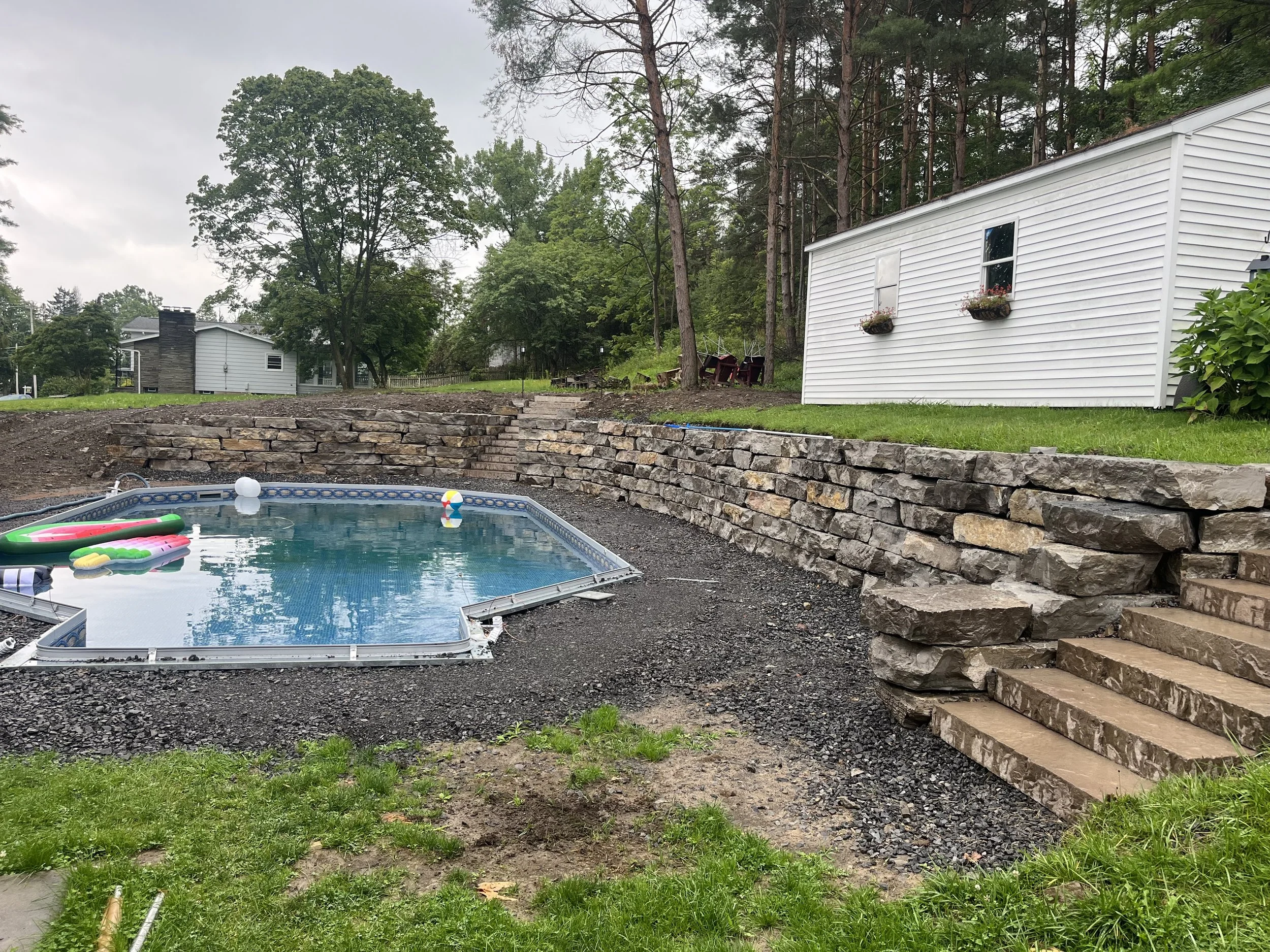 Retaining Wall/Boulder Wall