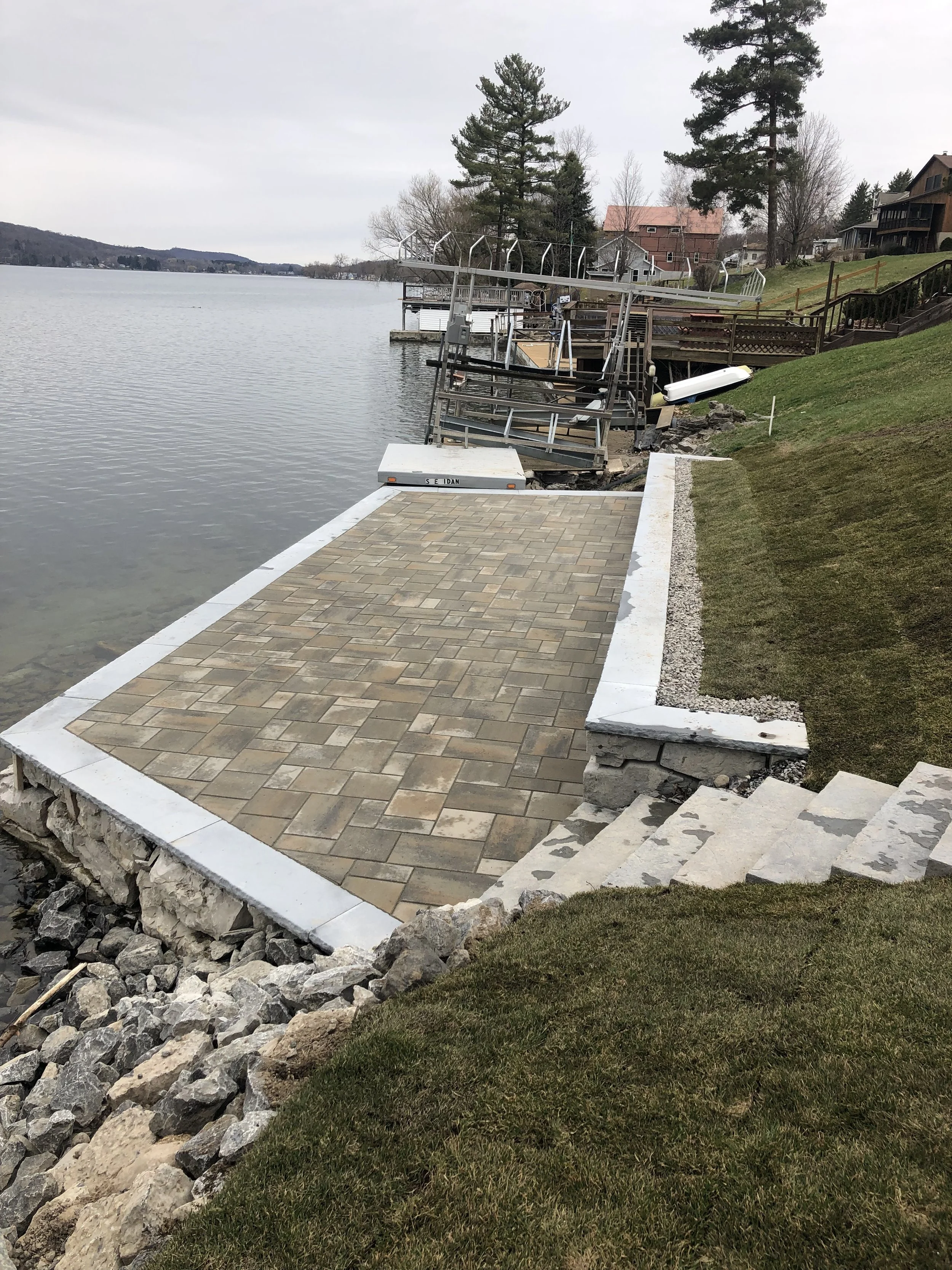 Patio/ Retaining Wall/Boulder Wall