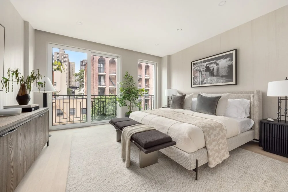439 E 77_3 Bed_0013medium.jpg