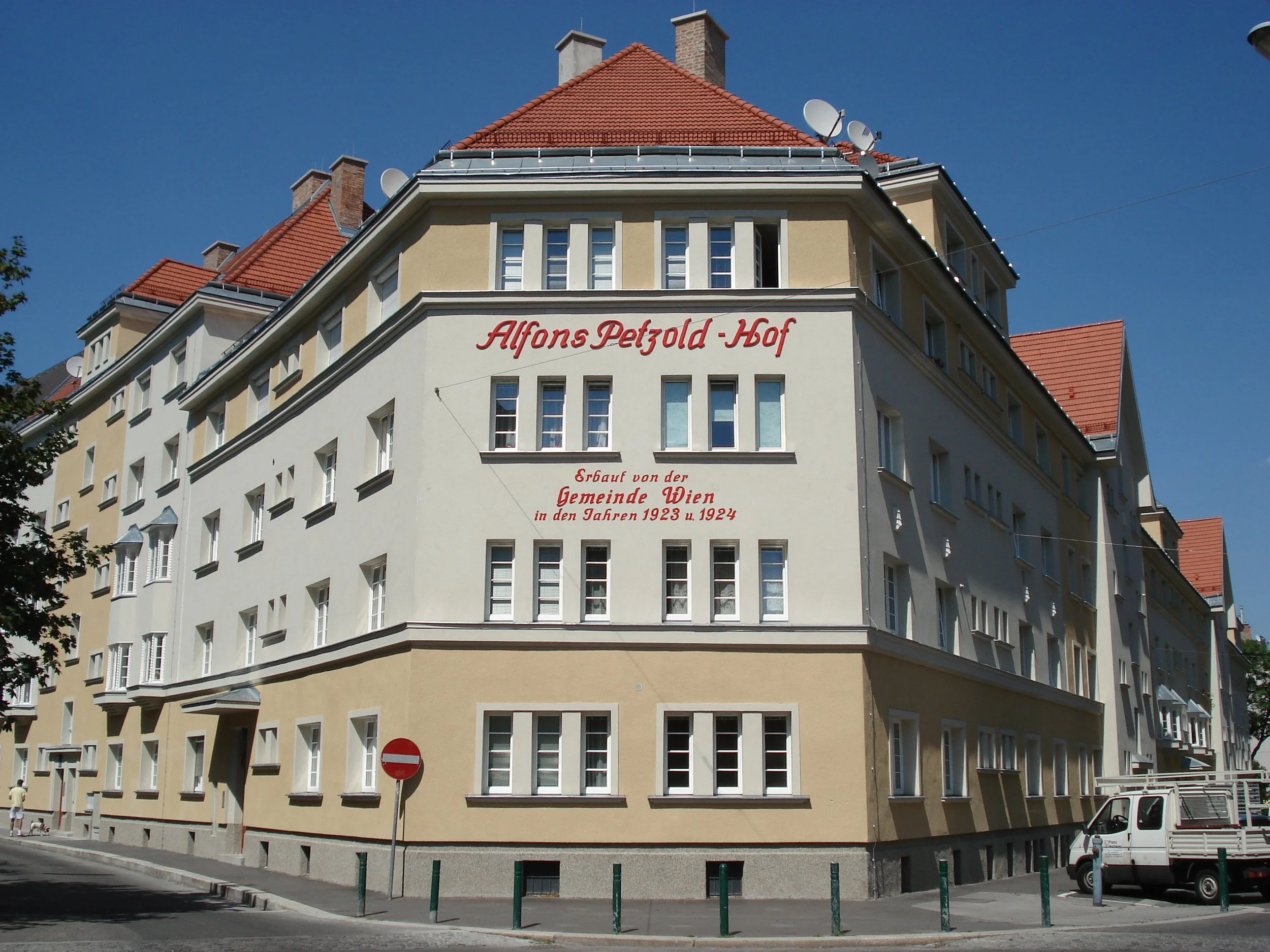 SANIERUNG LORYSTRASSE