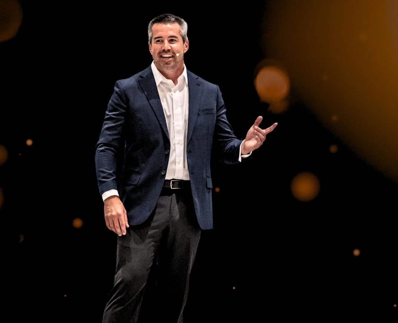 Dustin Adcock, entertainer with interactive magic, mentalism, emcee and speaker for corporate events and private celebrations.