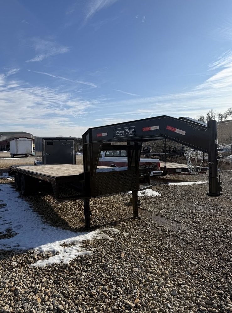 2026 Round House Industries 102x25 Flatbed Gooseneck side.jpeg