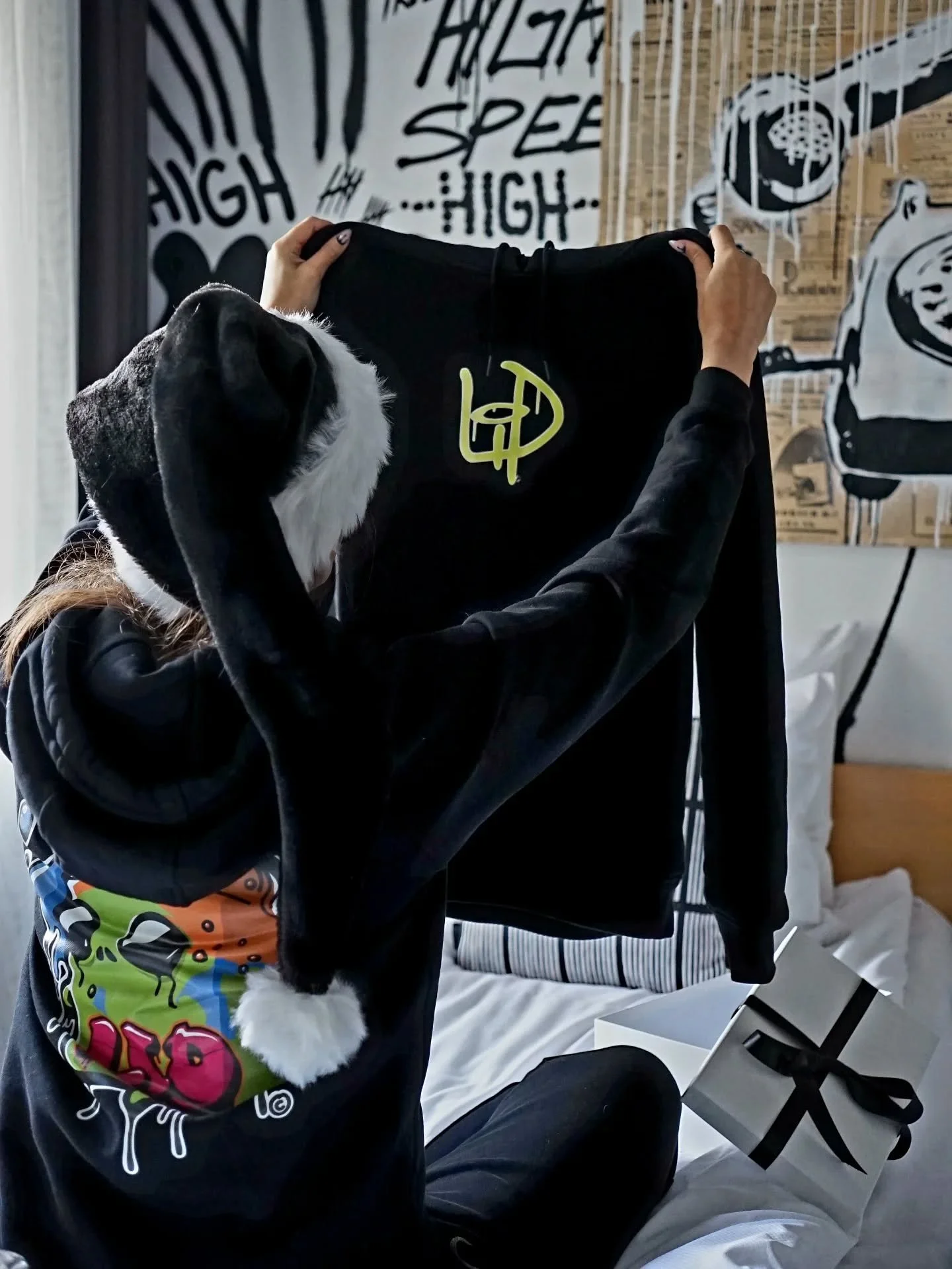 Nyt kannattaa hankkia suomalaista designia jouluksi!🎅🏼 Verkkokaupassa jopa -70% alennukset! &Auml;l&auml; j&auml;&auml; paitsi, alennukset p&auml;&auml;ttyv&auml;t t&auml;n&auml;&auml;n⚠️

www.letitdrip.fi