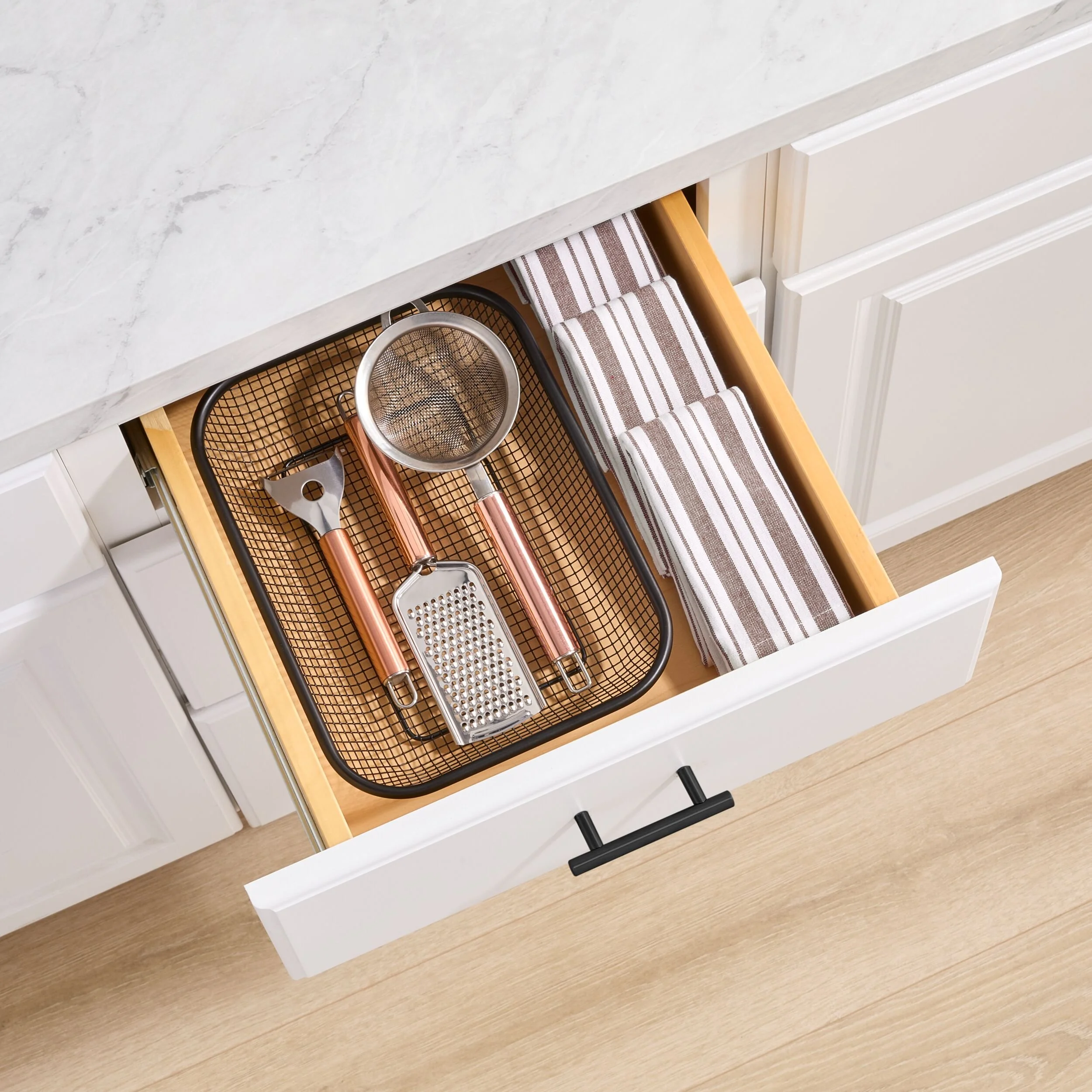 2500_Square_JPG-24942W - Environment.jpg