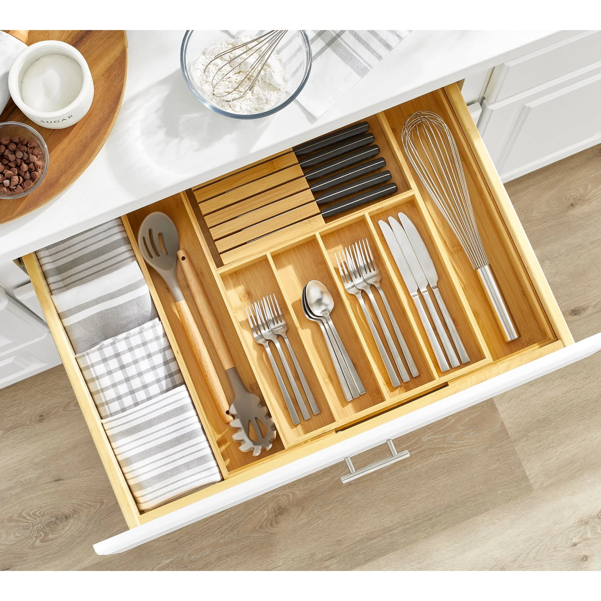 2000_Square_JPG-21056MDK - Environment.jpg