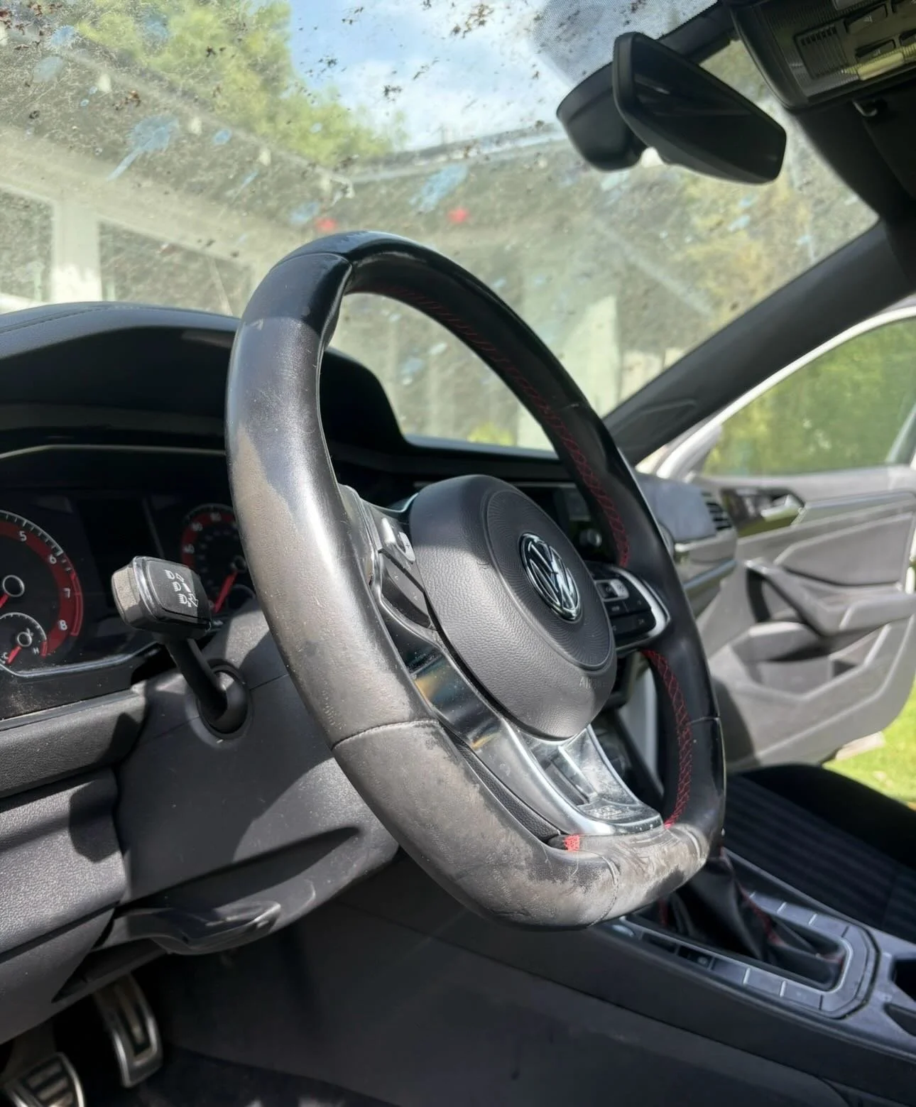 Swipe to clean ➡️ DM to 📕