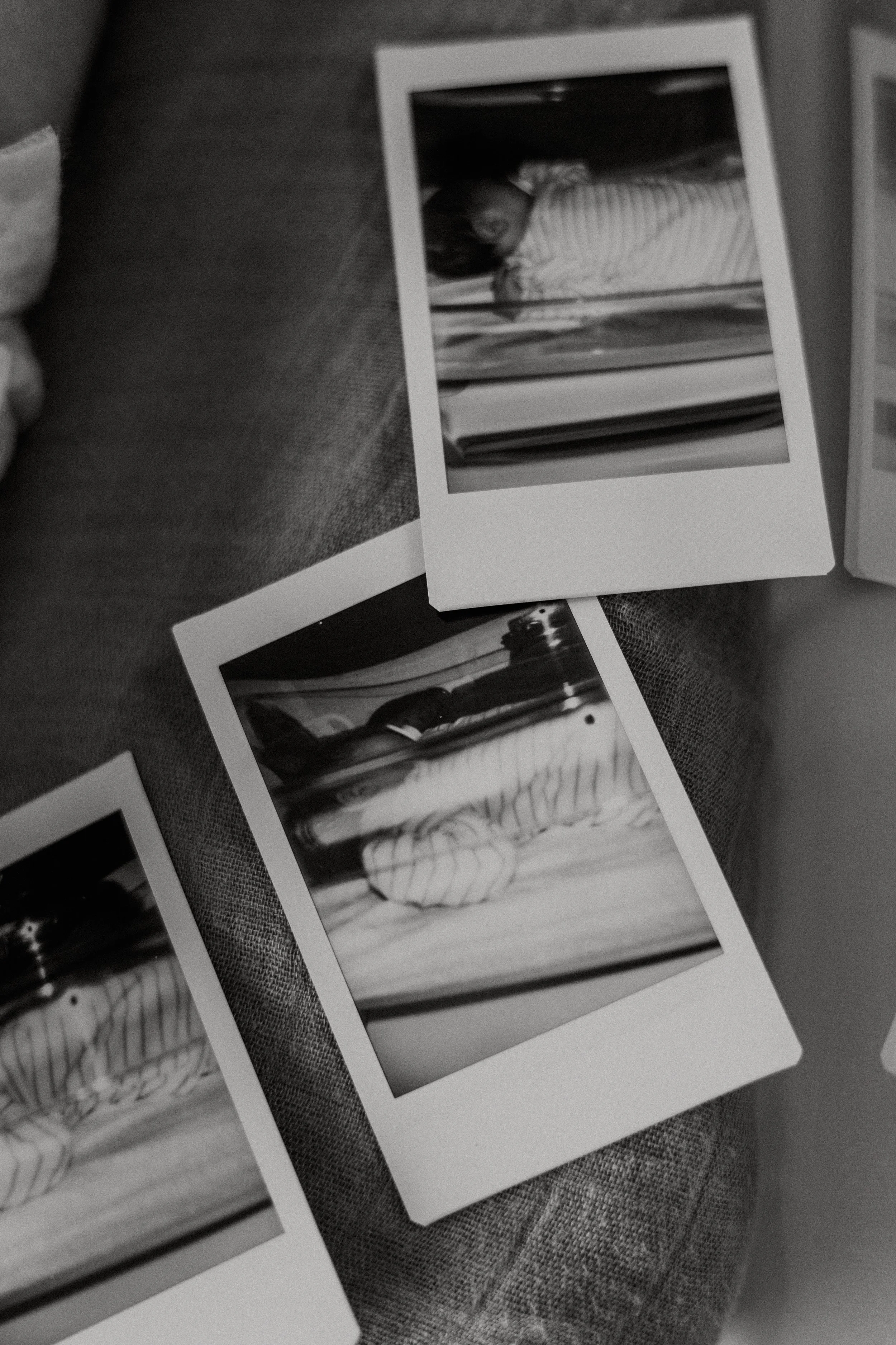 black and white photography of a fresh 48 newborn hospital session in Norwalk ohio