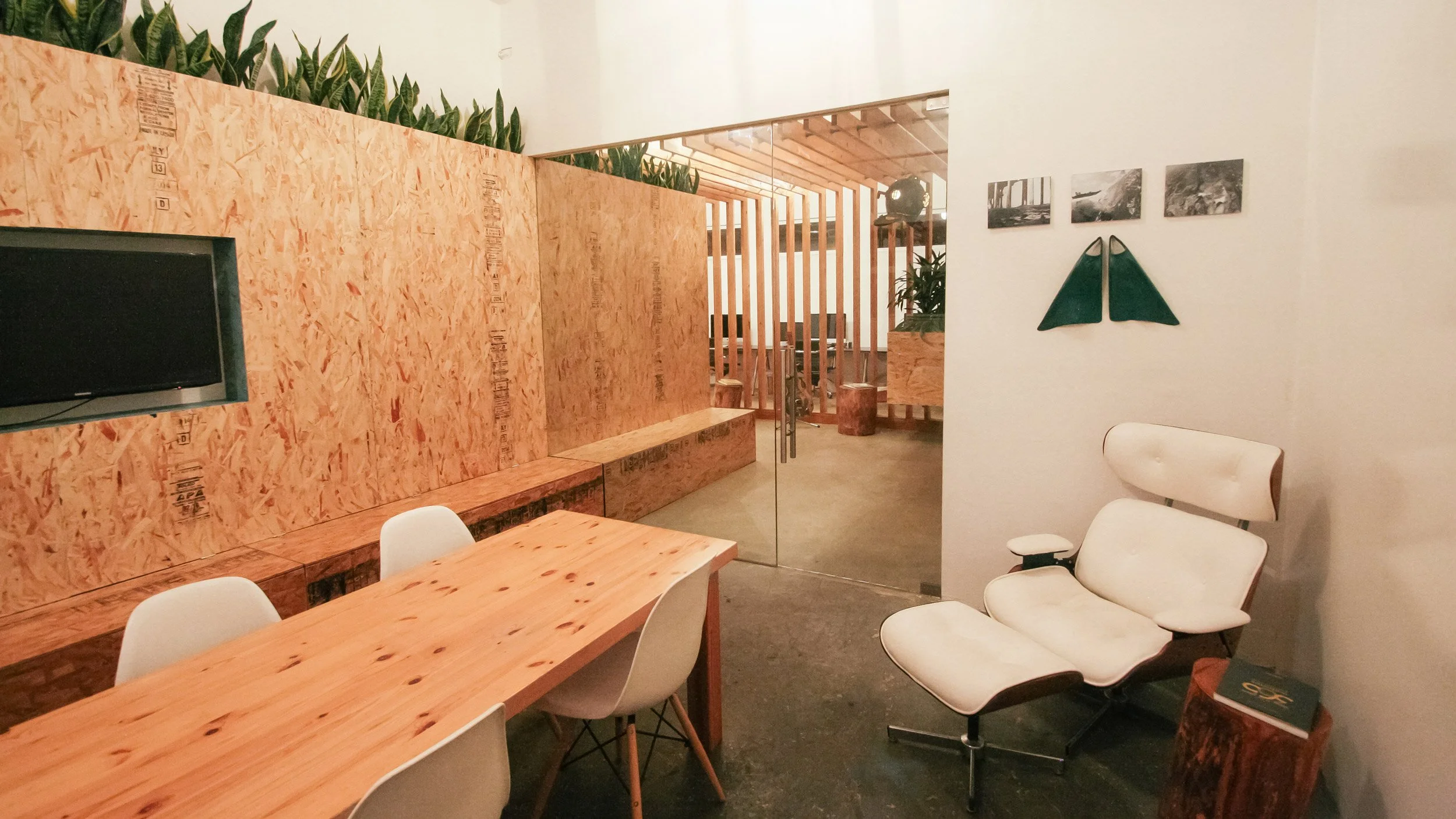 sltwtr_office_4.jpg