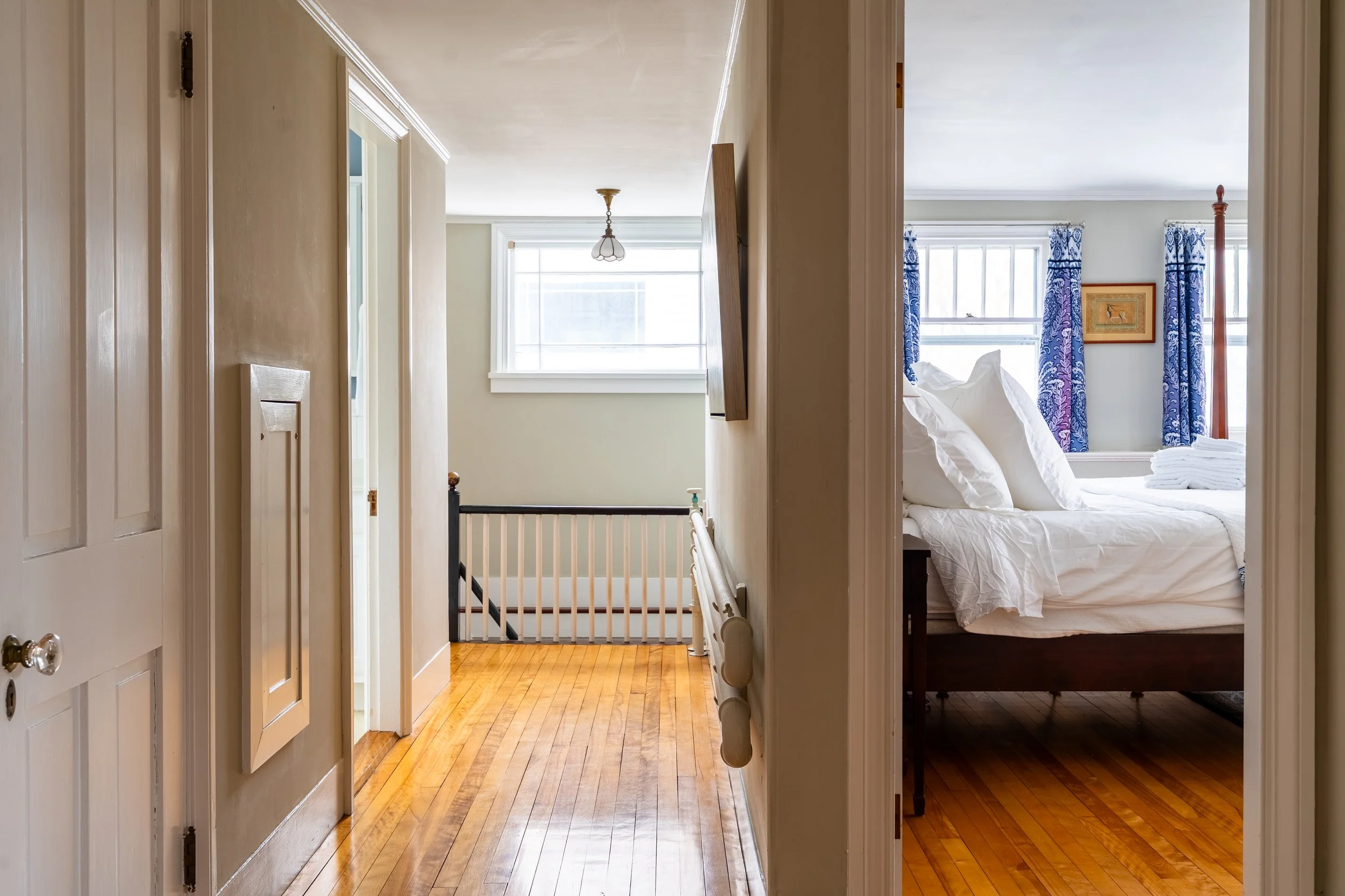 Three Sisters House-1.jpg